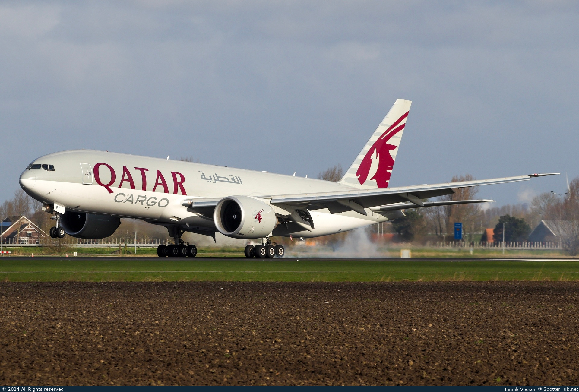 Photo of A7-BFT - Boeing 777-F operated by Qatar Airways Cargo