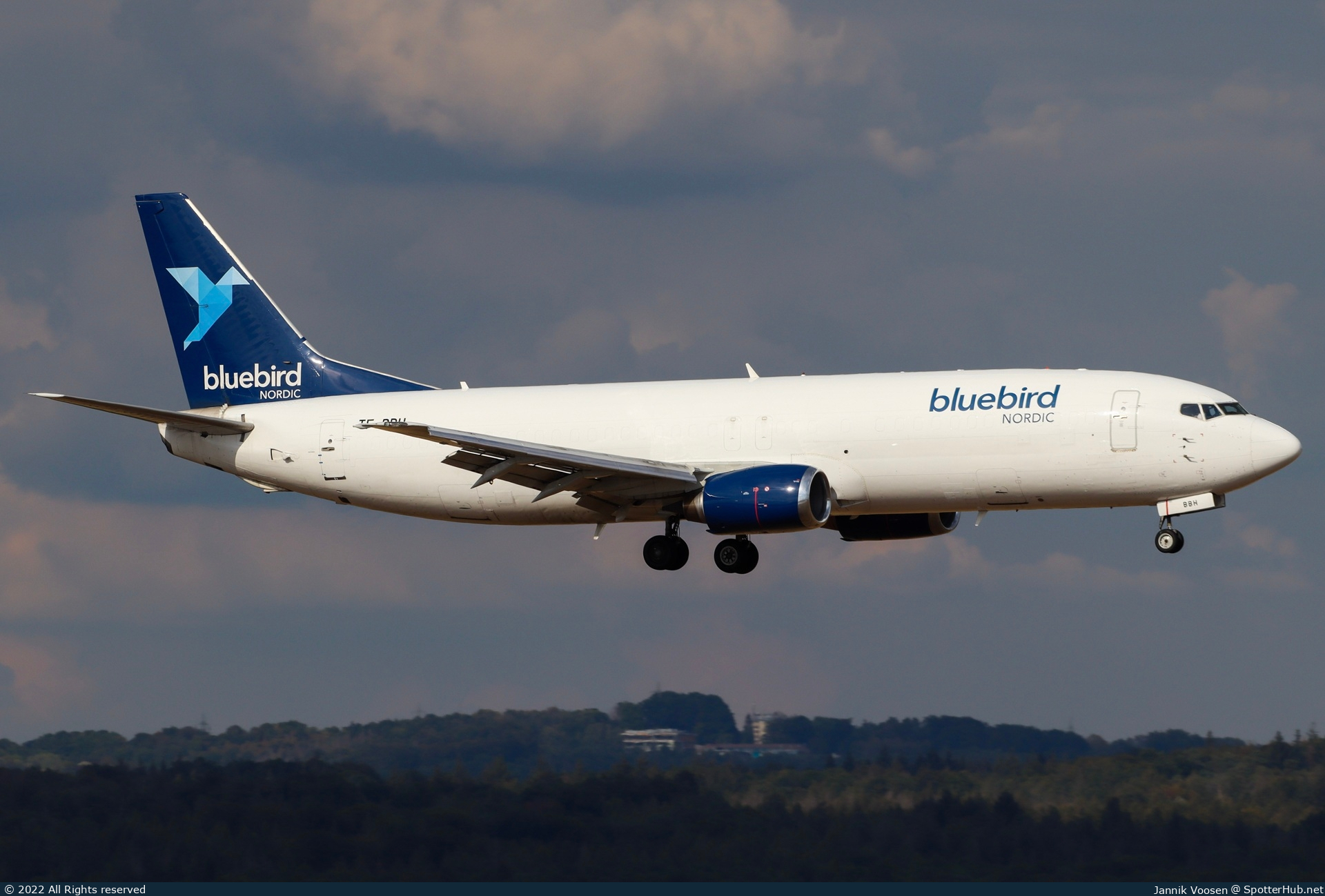 Photo of TF-BBH - Boeing 737-4Y0(BDSF) operated by Bluebird Nordic