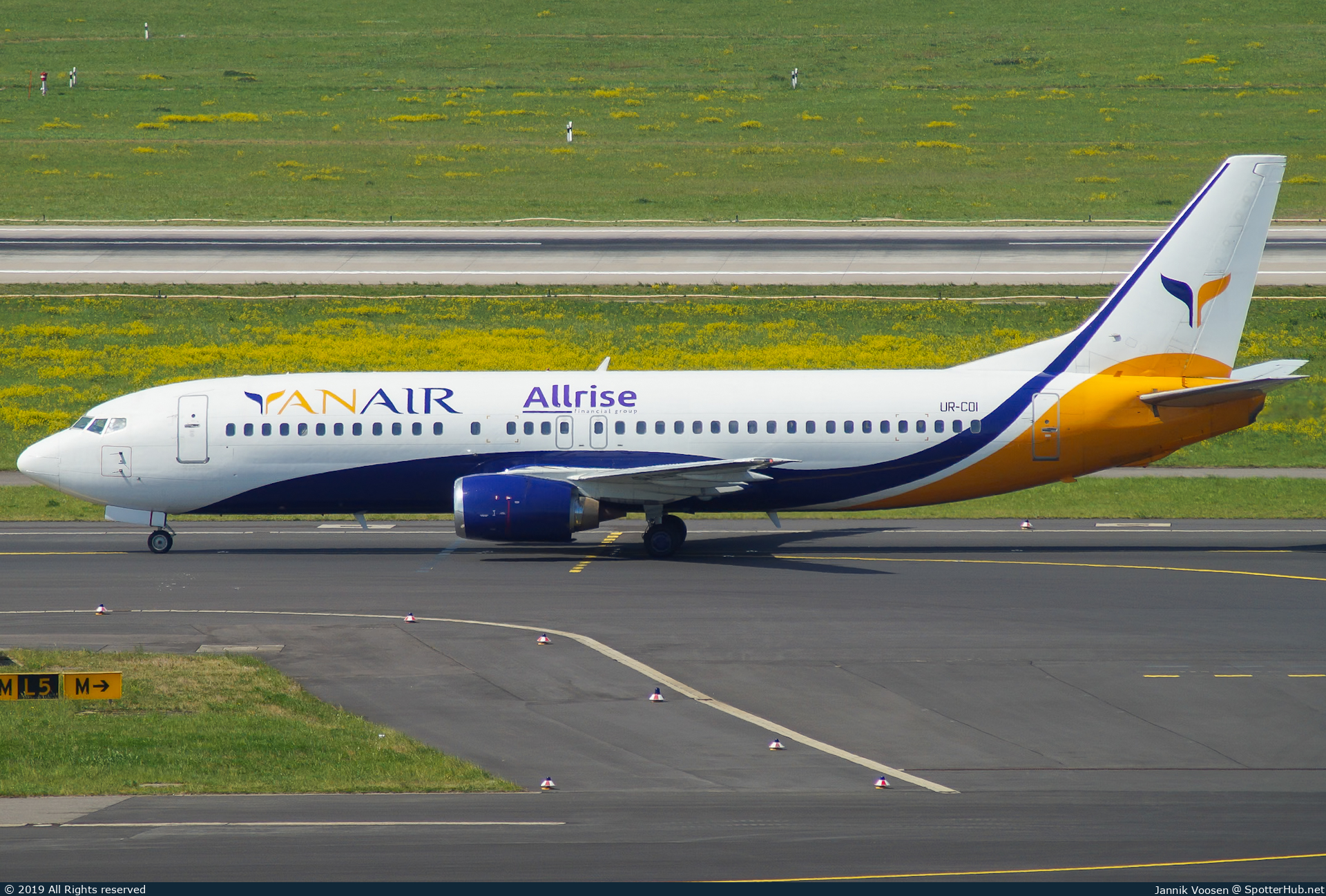 Photo of UR-COI - Boeing 737-4B7 operated by YanAir