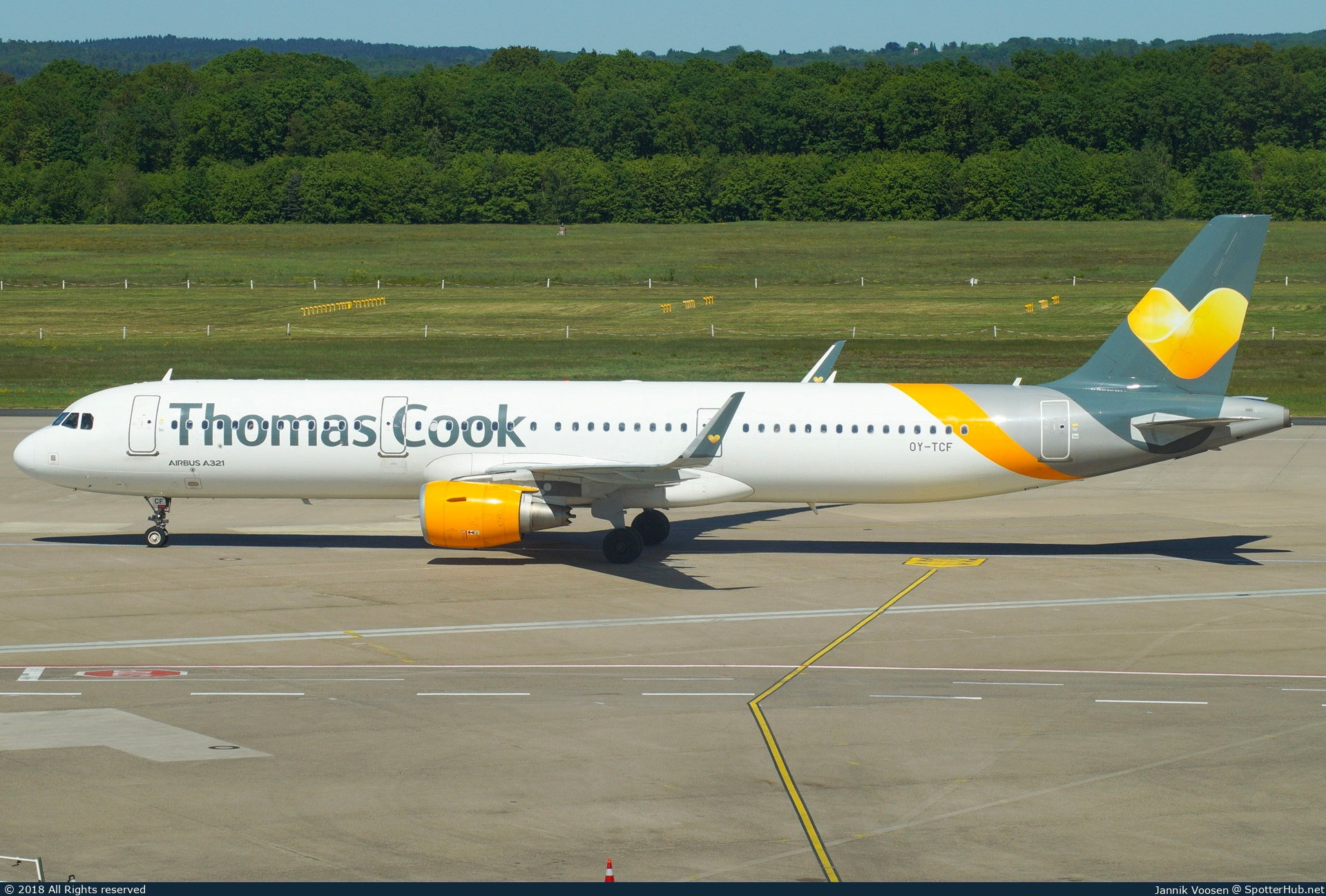 Photo of OY-TCF - Airbus A321-211 operated by Thomas Cook Airlines Scandinavia