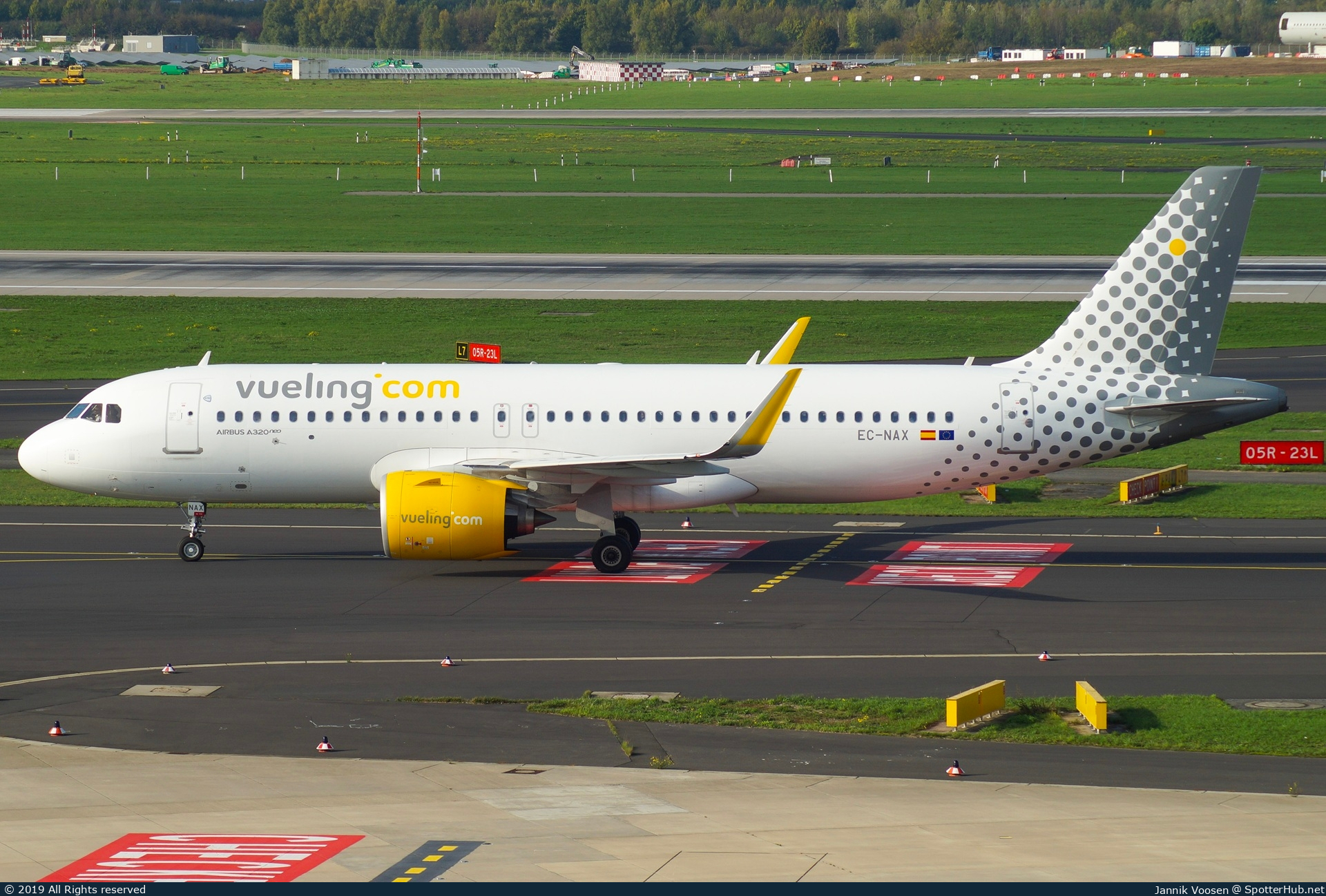 Photo of EC-NAX - Airbus A320-271N operated by Vueling