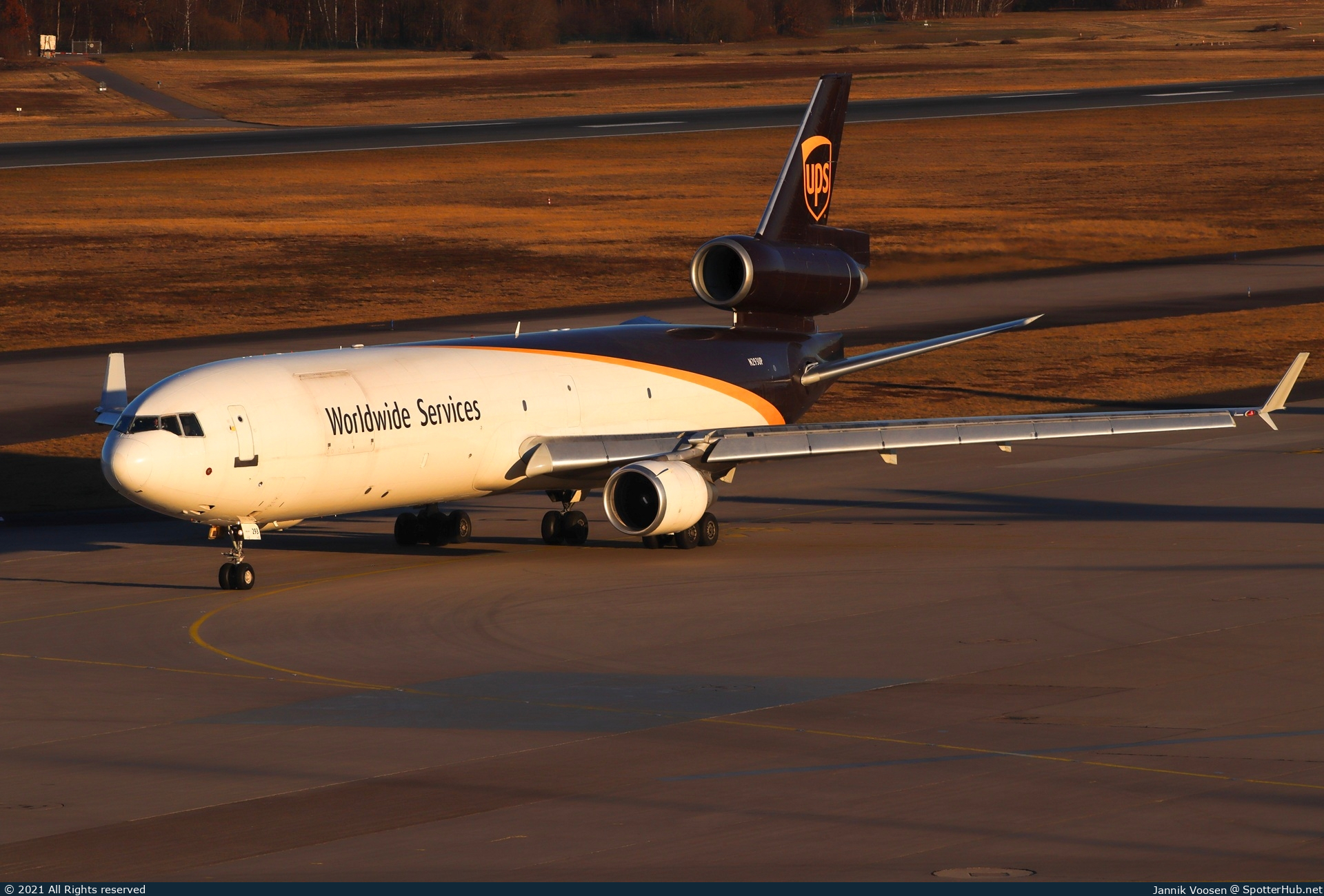 Photo of N293UP - McDonnell Douglas MD-11(F) operated by UPS United Parcel Service