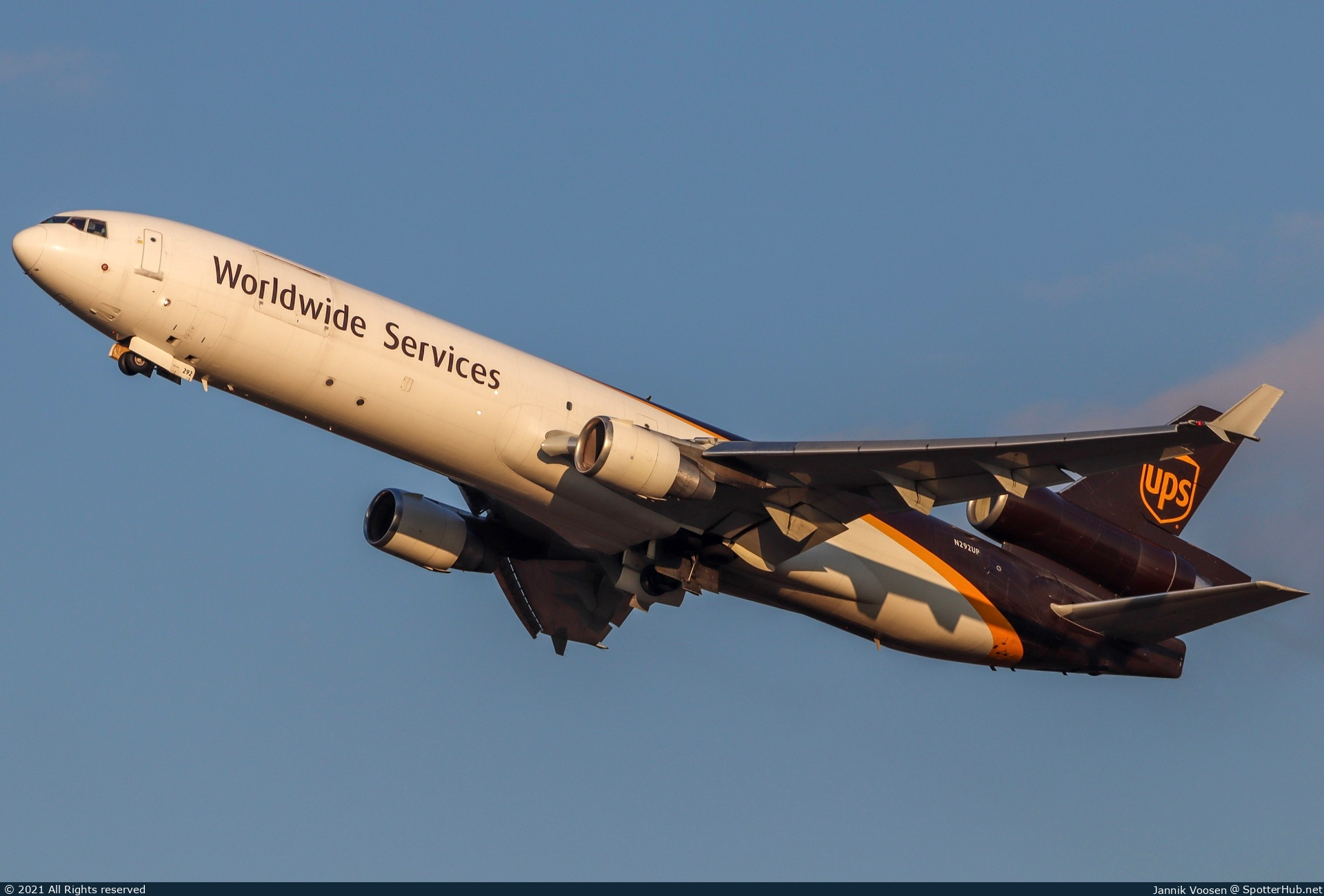 Photo of N292UP - McDonnell Douglas MD-11(F) operated by UPS United Parcel Service
