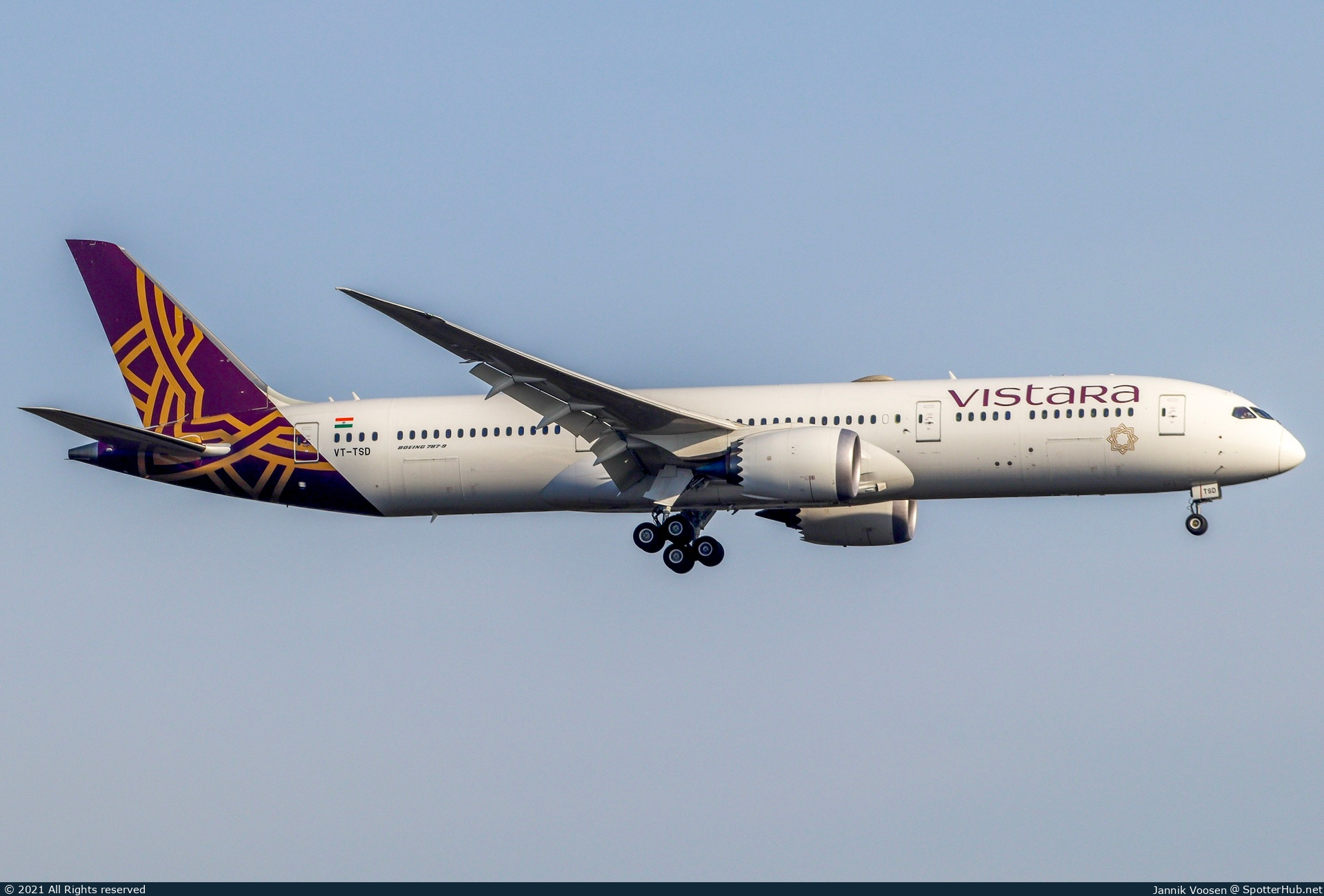 Photo of VT-TSD - Boeing 787-9 Dreamliner operated by Vistara