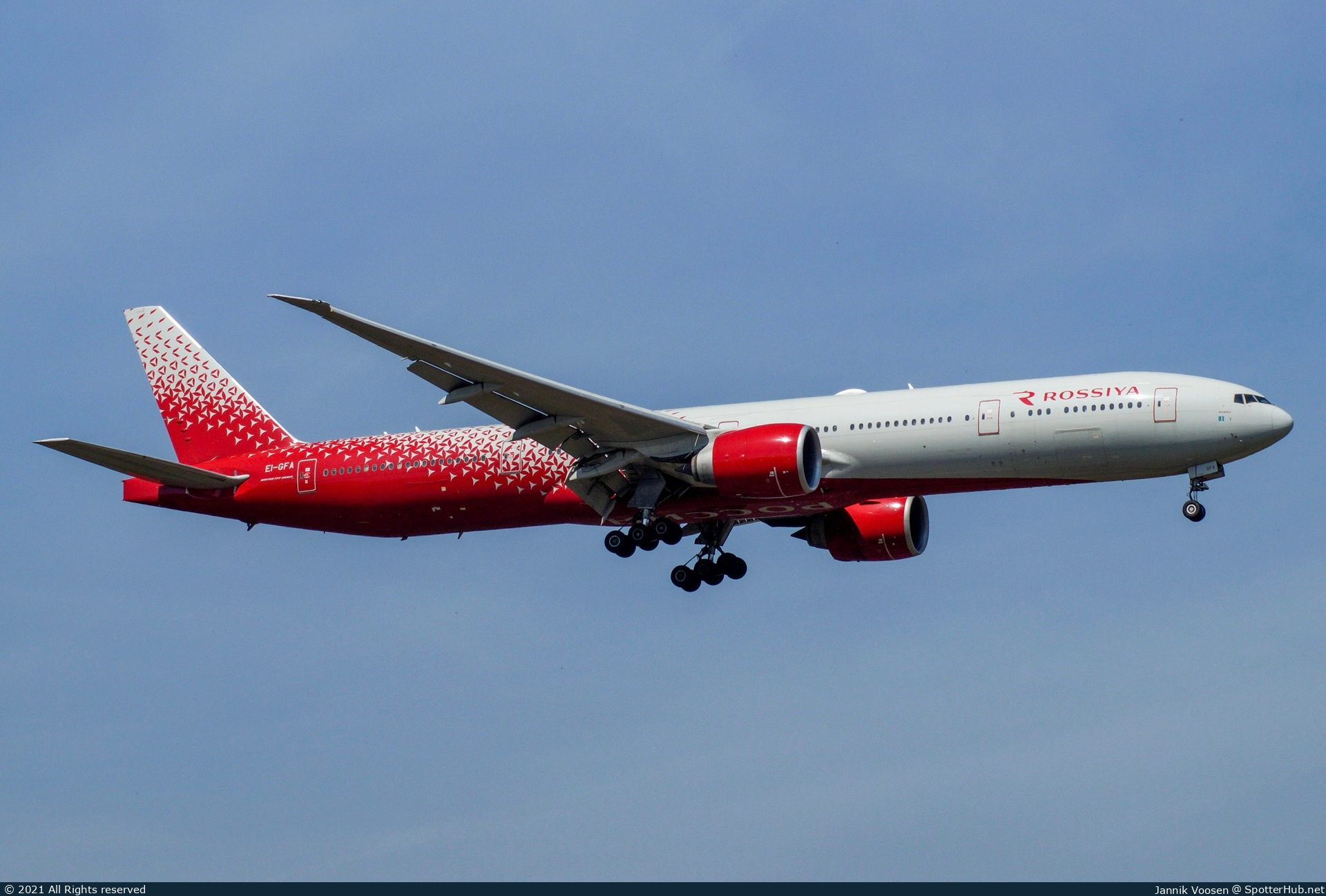 Photo of EI-GFA - Boeing 777-31H(ER) operated by Rossiya Airlines