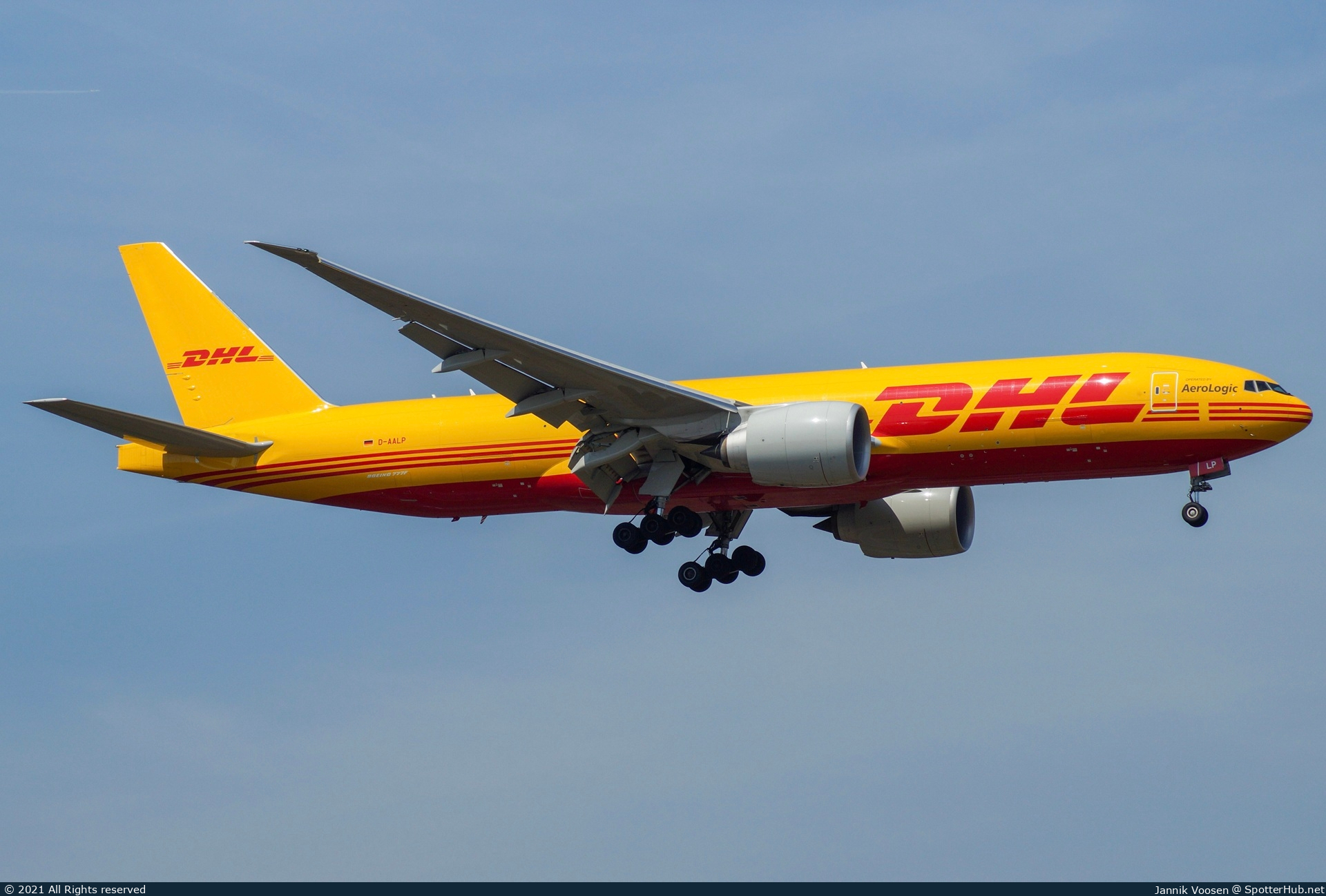 Photo of D-AALP - Boeing 777-F operated by AeroLogic