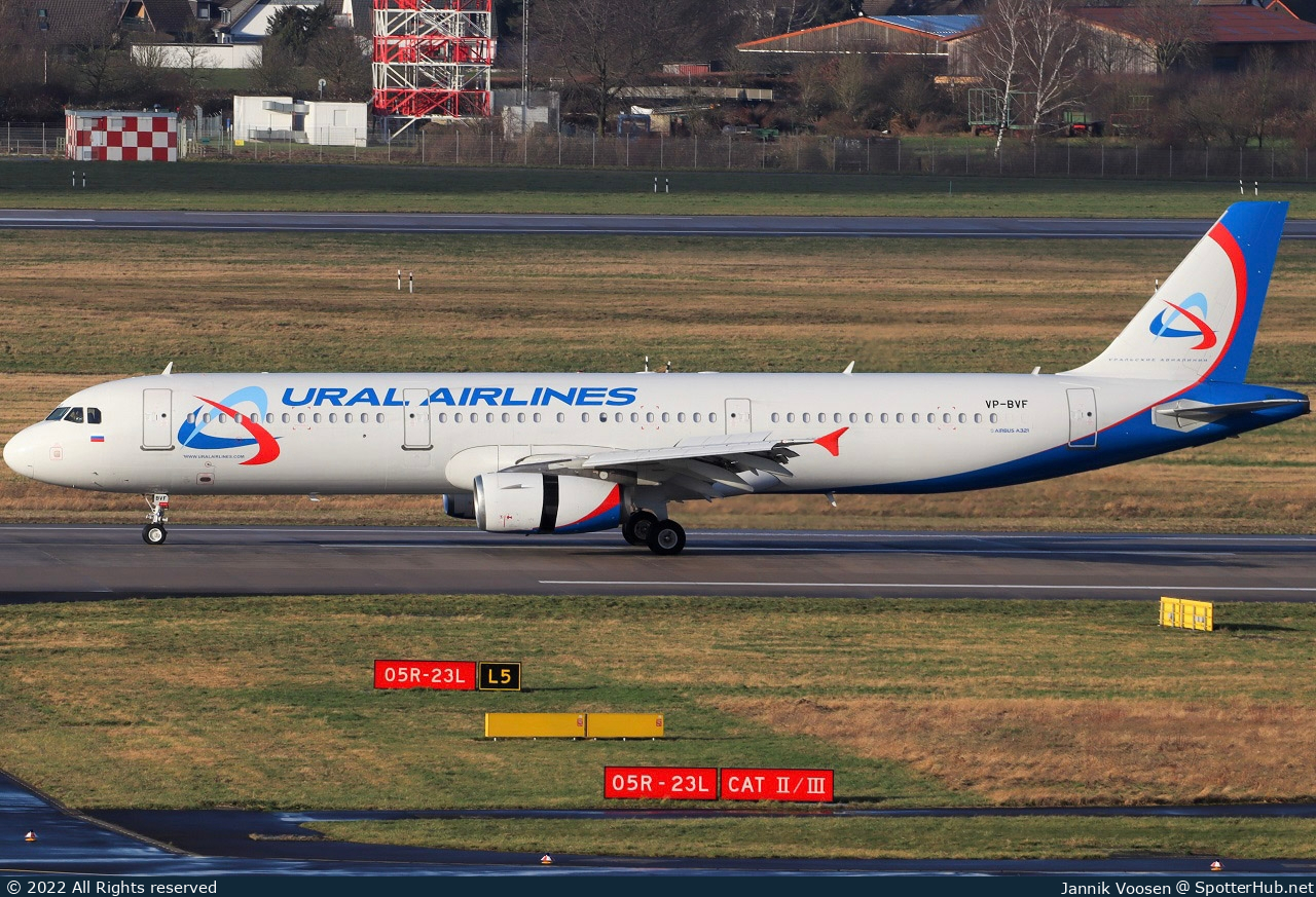 Photo of VP-BVF - Airbus A321-231 operated by Ural Airlines