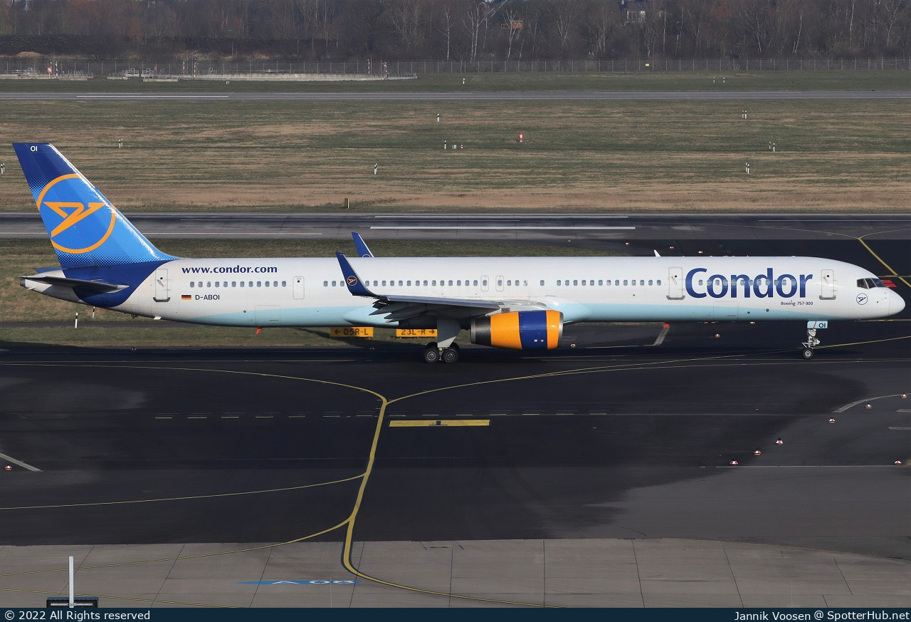 Photo of D-ABOI - Boeing 757-330 operated by Condor