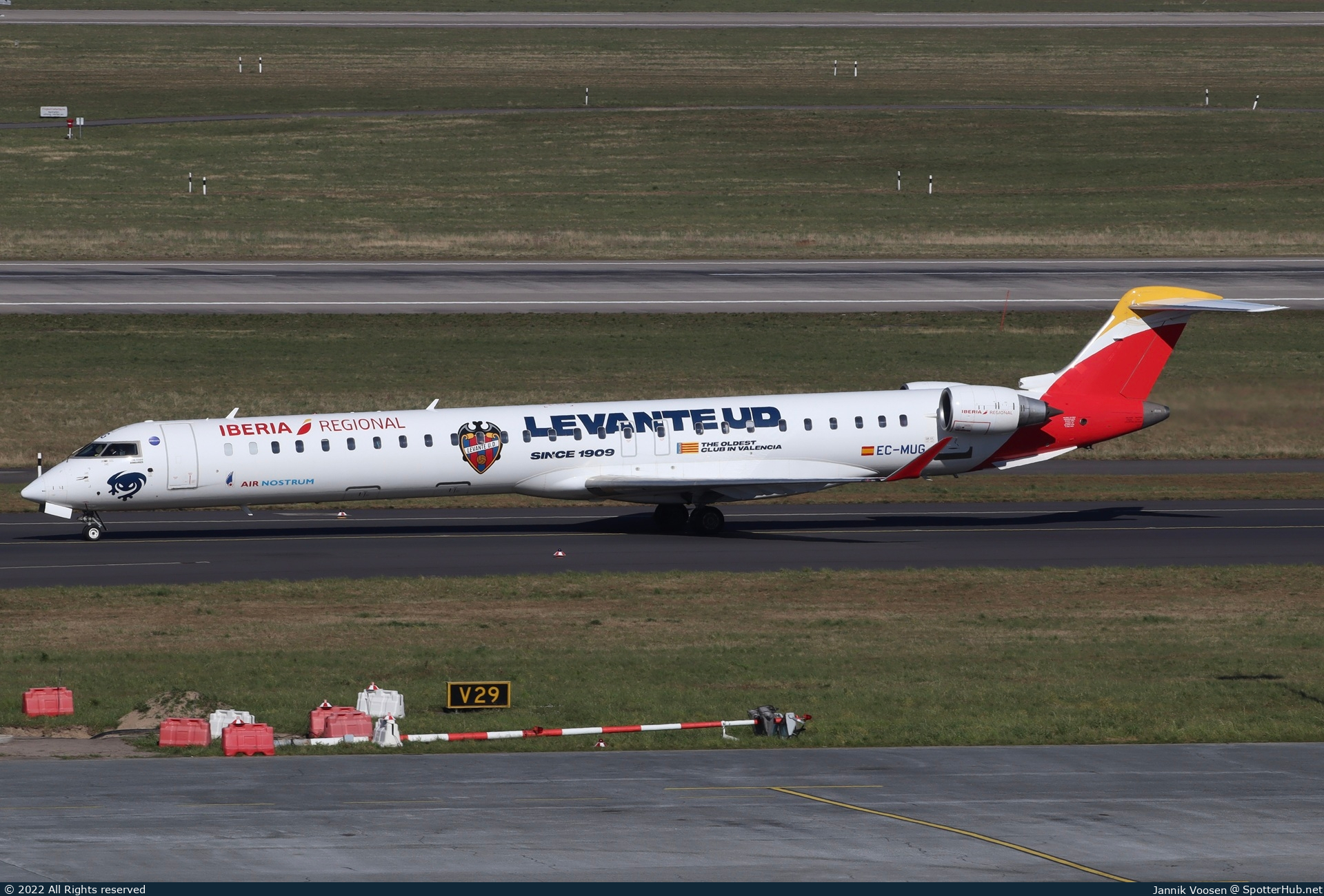 Photo of EC-MUG - Bombardier CRJ-1000 operated by Iberia Regional (opb Air Nostrum)
