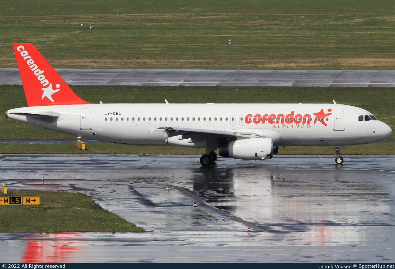 Photo of LY-OWL - Airbus A320-232 operated by Corendon Airlines (opb GetJet Airlines)