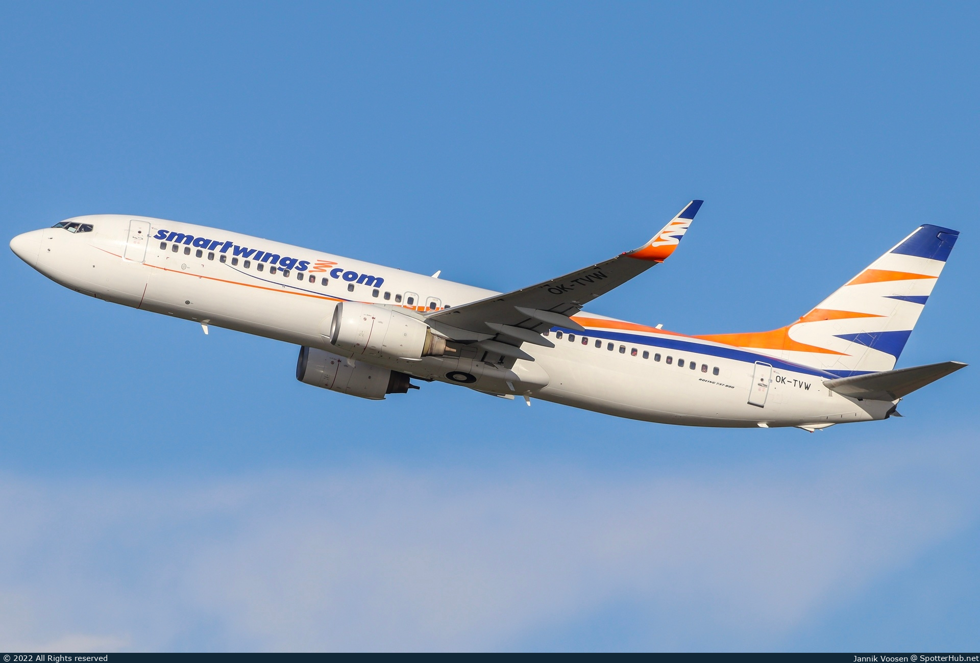 Photo of OK-TVW - Boeing 737-86Q operated by SmartWings