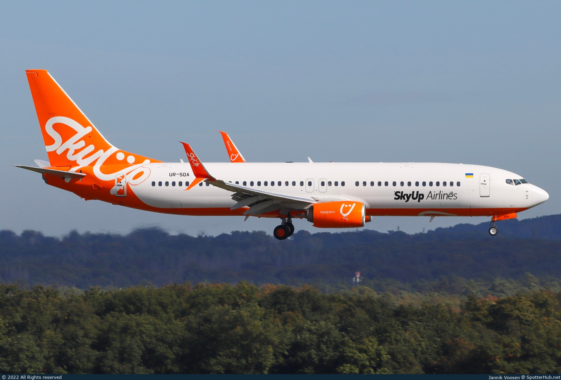 Photo of UR-SQA - Boeing 737-8H6 operated by SkyUp Airlines