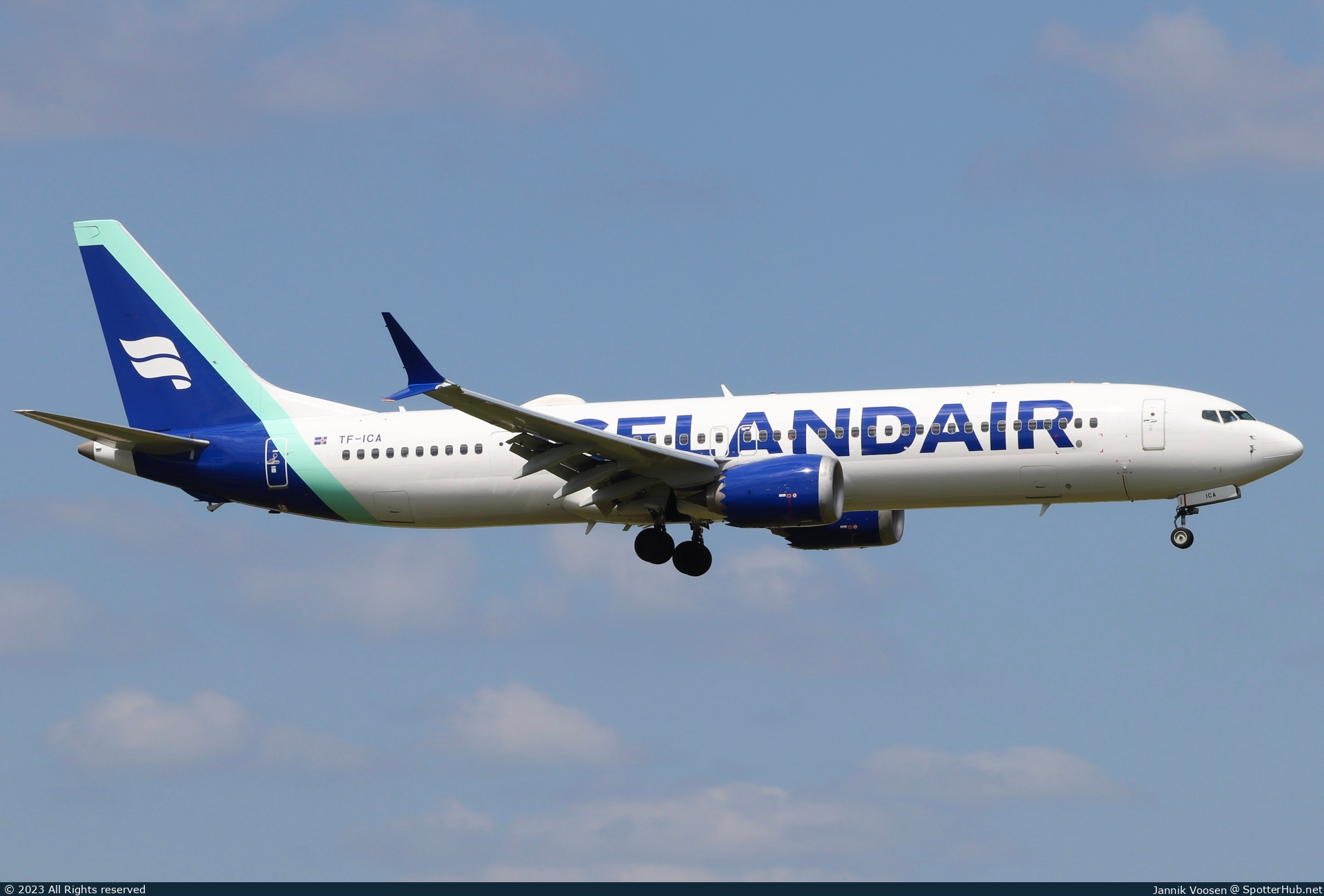 Photo of TF-ICA - Boeing 737 MAX 9 operated by Icelandair