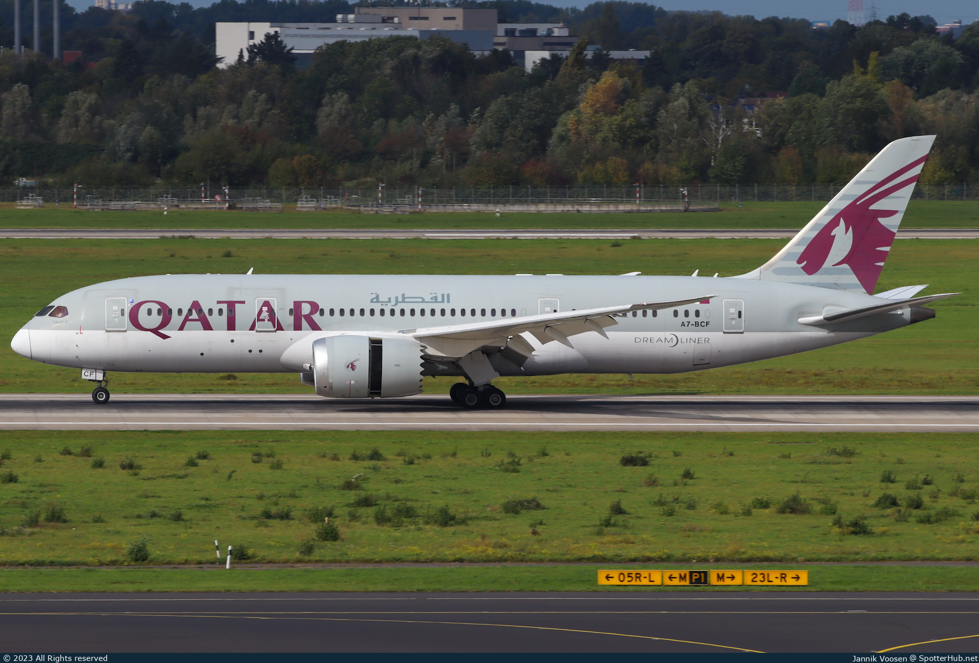Photo of A7-BCF - Boeing 787-8 Dreamliner operated by Qatar Airways