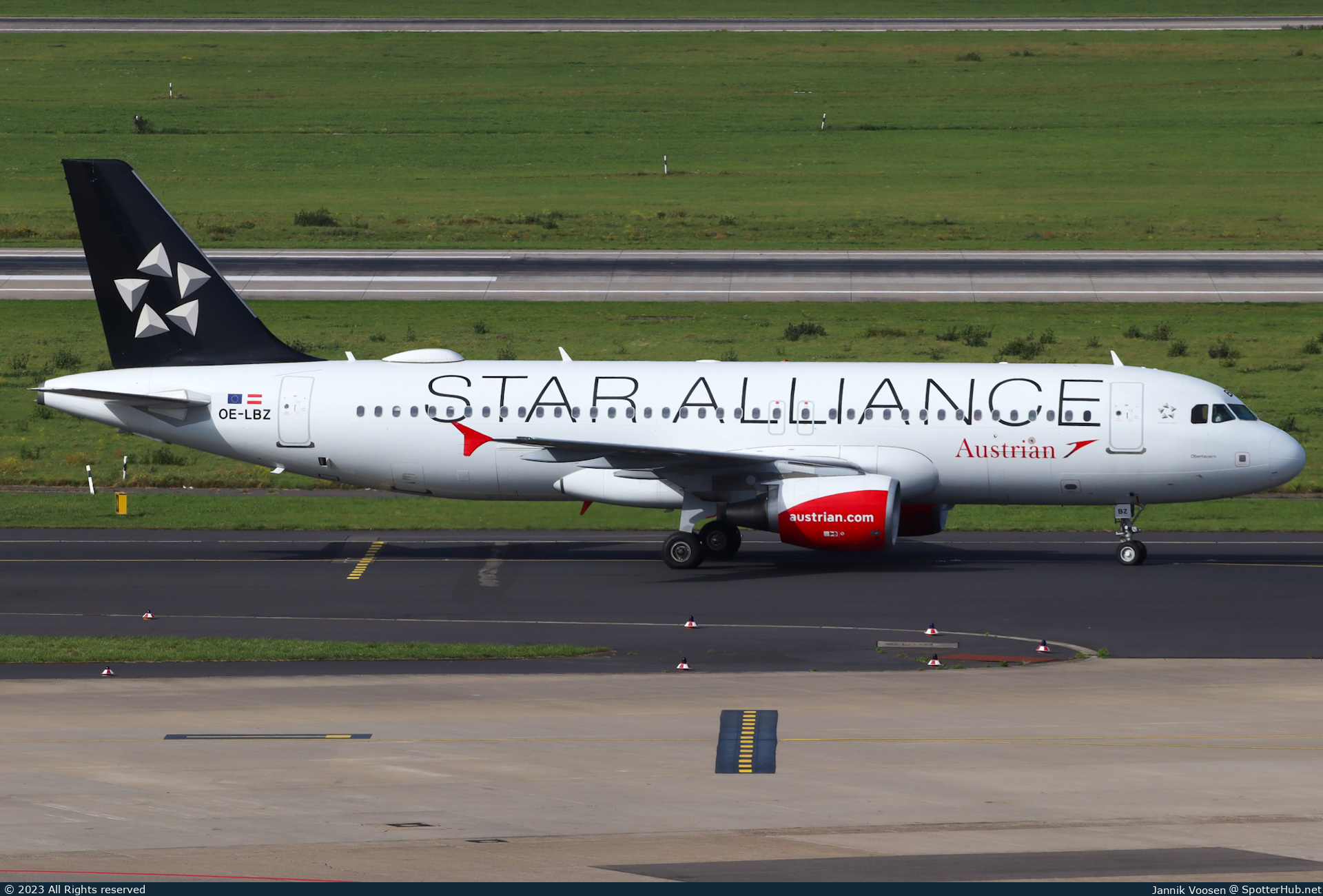 Photo of OE-LBZ - Airbus A320-214 operated by Austrian Airlines