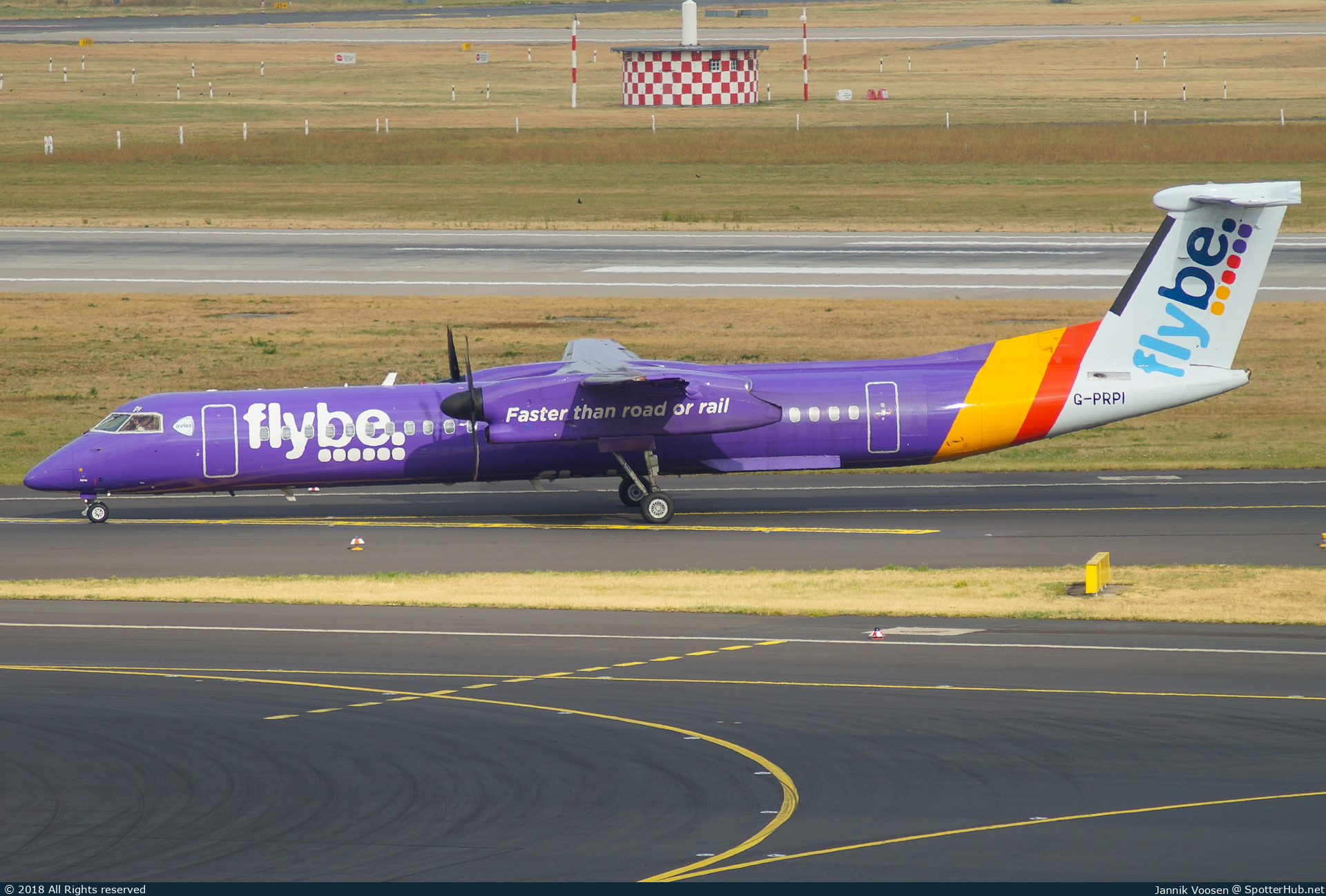 Photo of G-PRPI - Bombardier DHC-8-402 Dash 8 Q400 operated by flybe