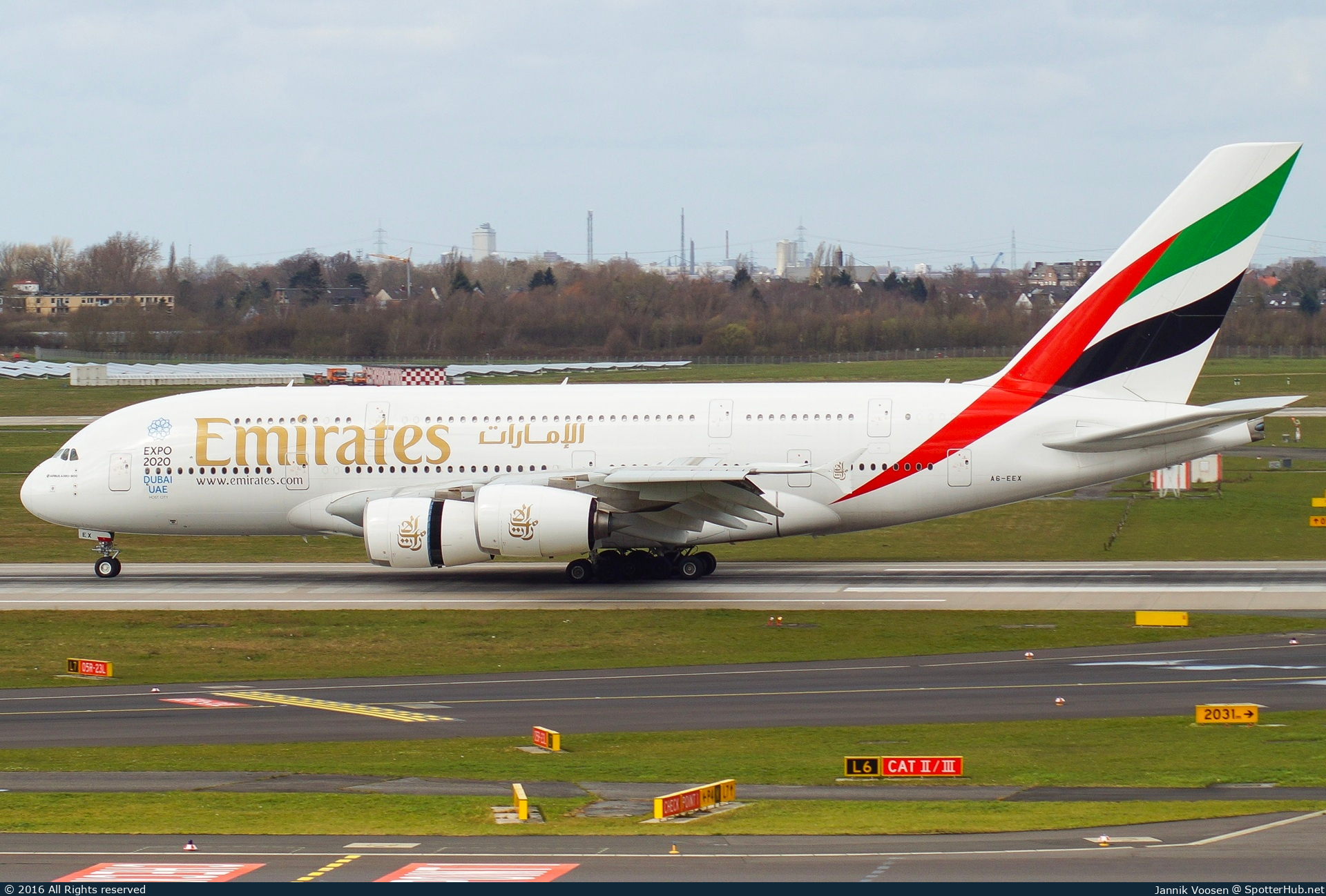 Photo of A6-EEX - Airbus A380-861 operated by Emirates