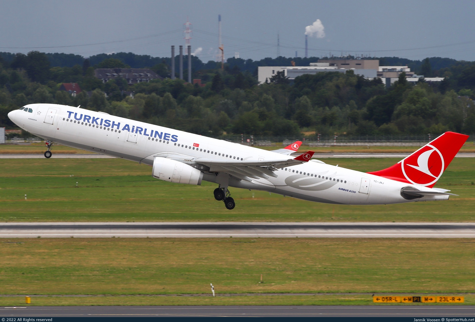 Photo of TC-JNJ - Airbus A330-343 operated by Turkish Airlines