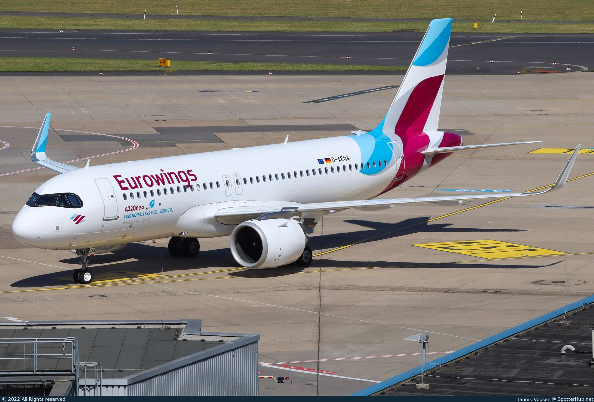Photo of D-AENA - Airbus A320-251N operated by Eurowings