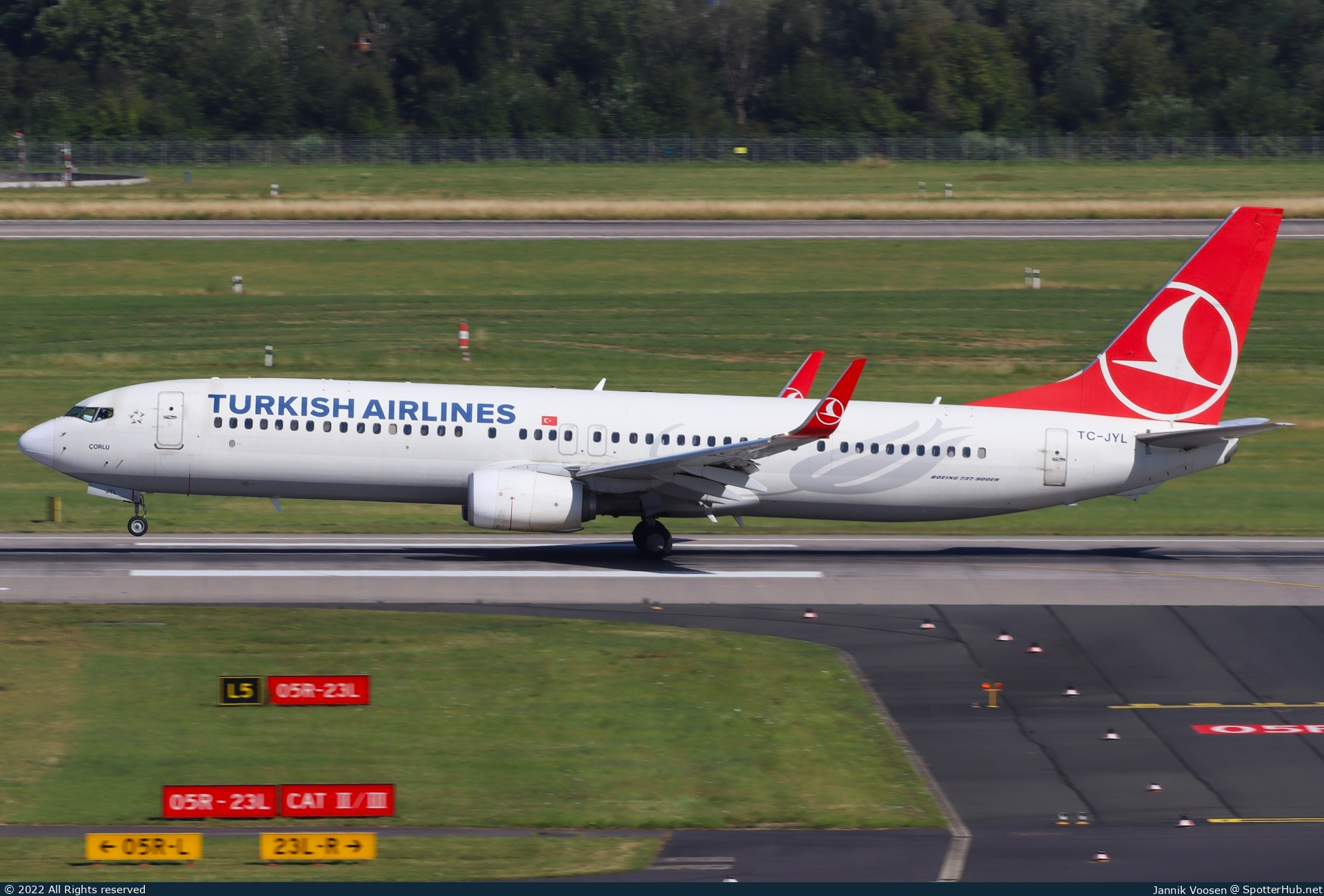 Photo of TC-JYL - Boeing 737-9F2(ER) operated by Turkish Airlines