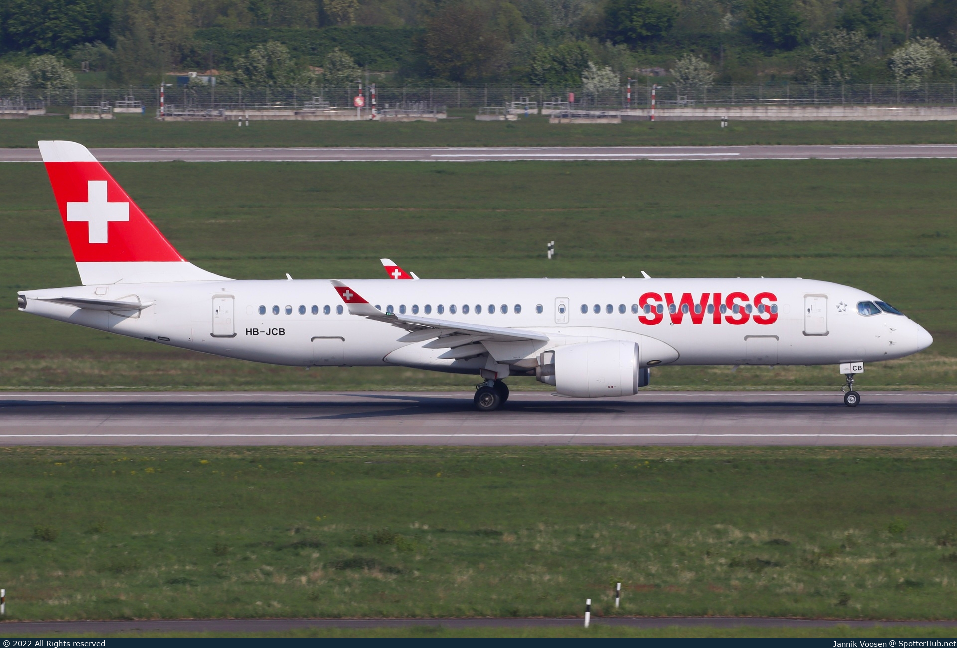 Photo of HB-JCB - Airbus A220-300 operated by Swiss International Air Lines