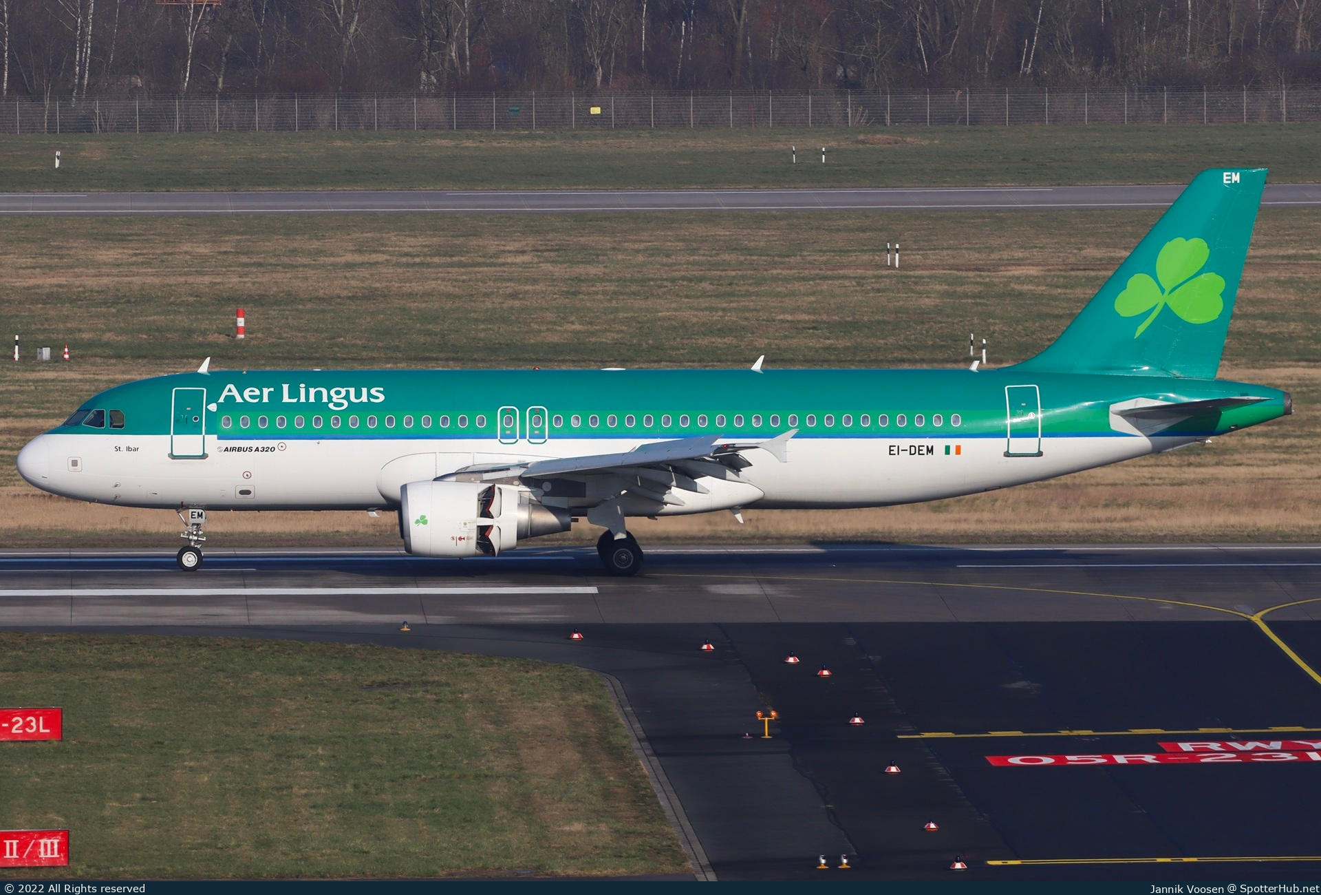 Photo of EI-DEM - Airbus A320-214 operated by Aer Lingus