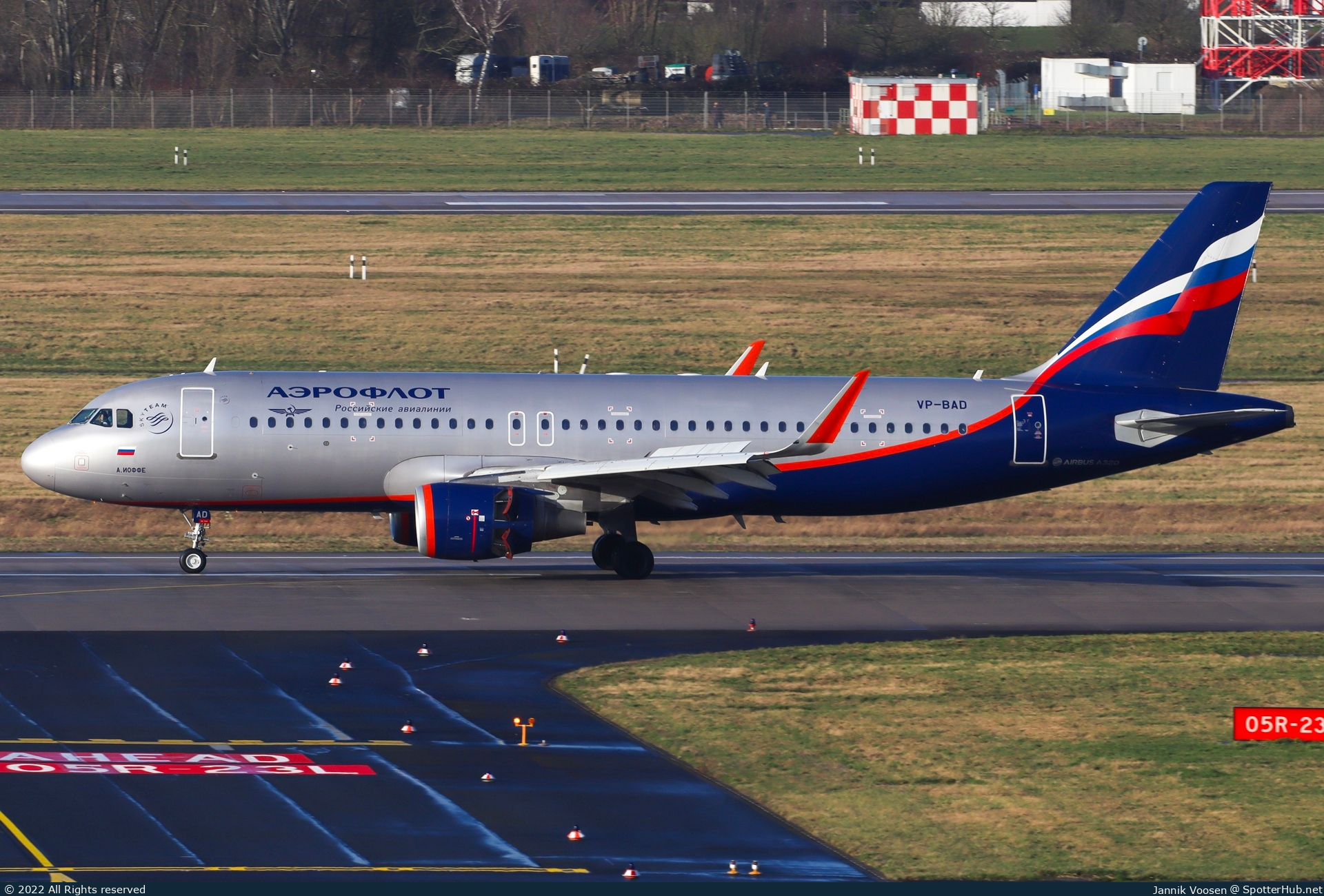 Photo of VP-BAD - Airbus A320-214 operated by Aeroflot