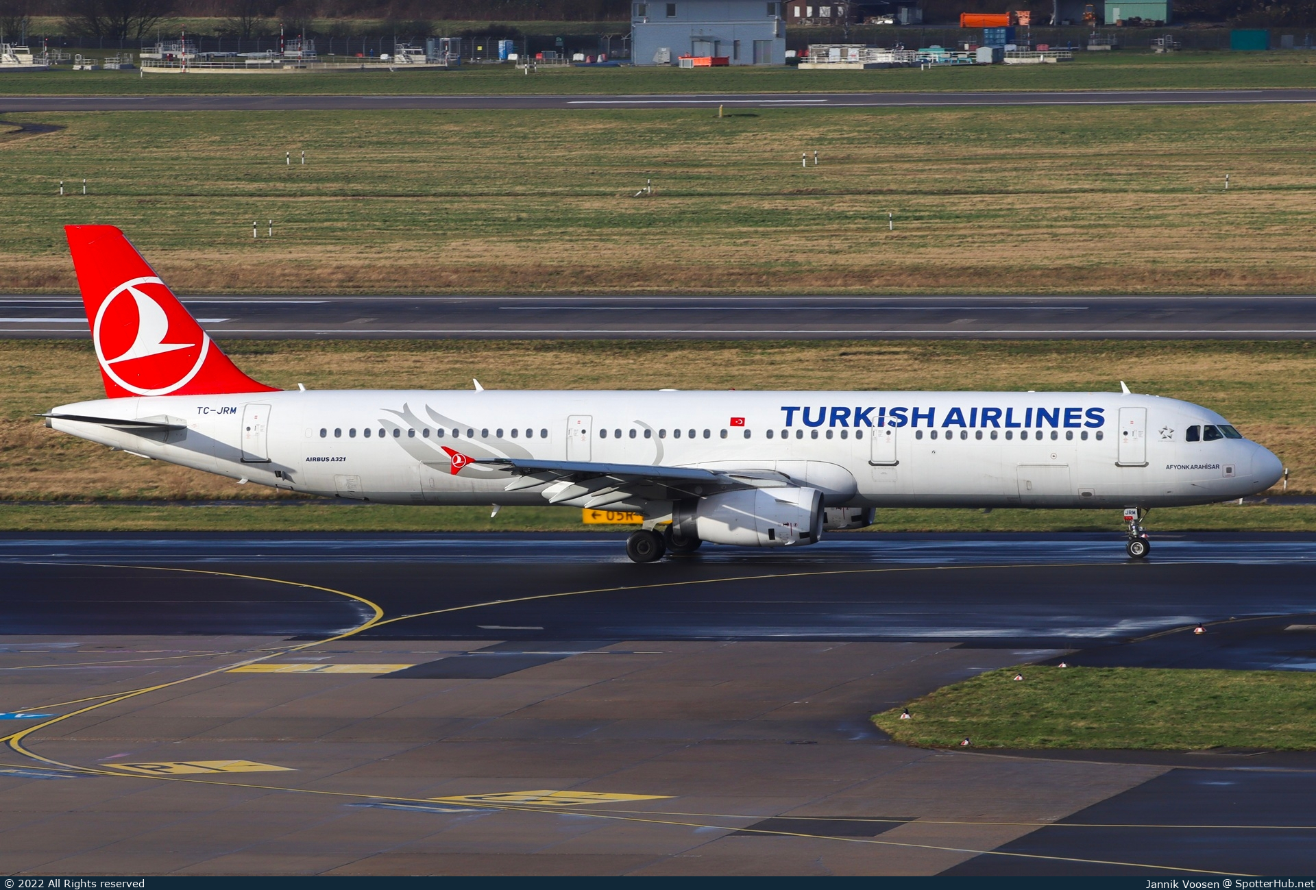 Photo of TC-JRM - Airbus A321-231 operated by Turkish Airlines