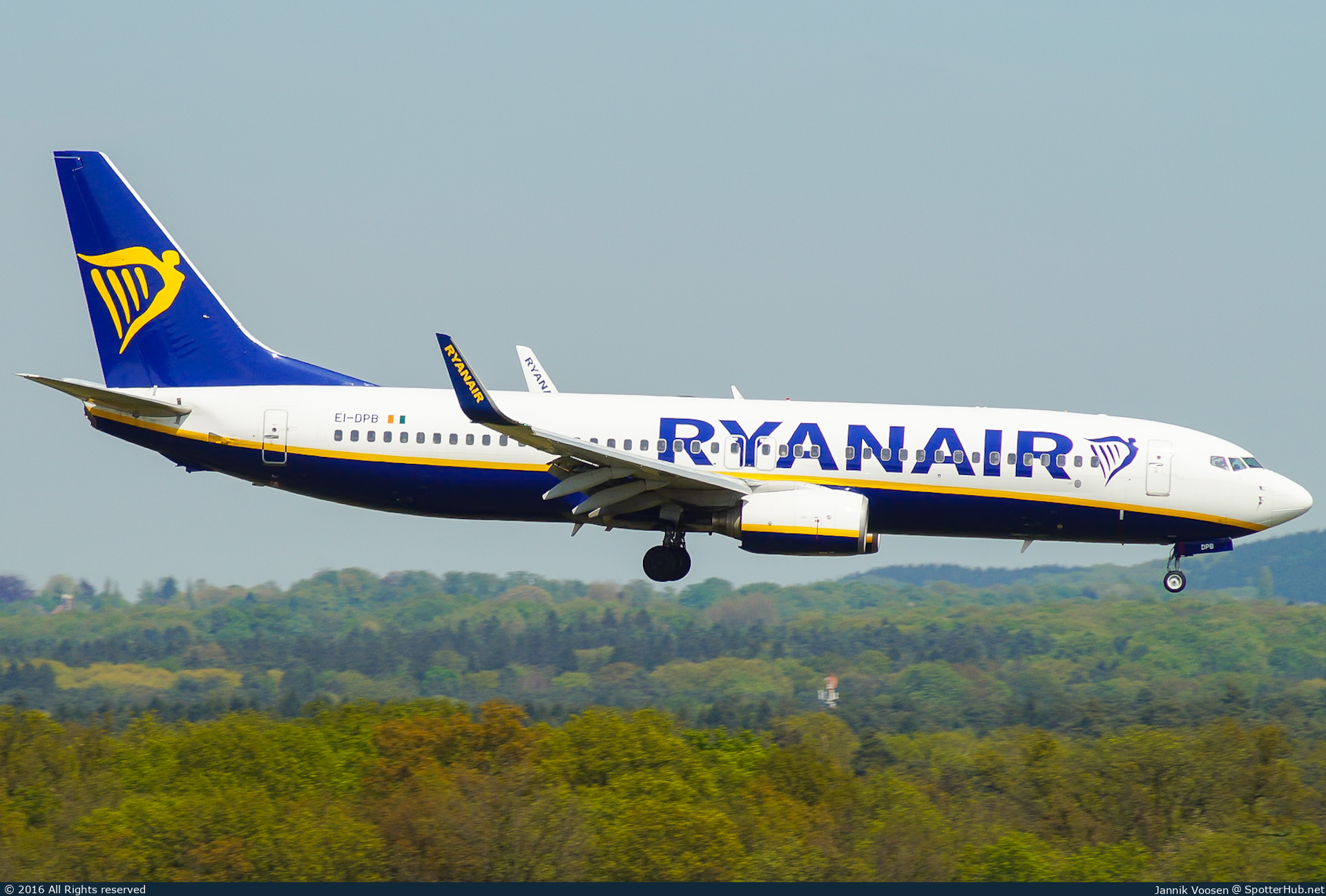 Photo of EI-DPB - Boeing 737-8AS operated by Ryanair