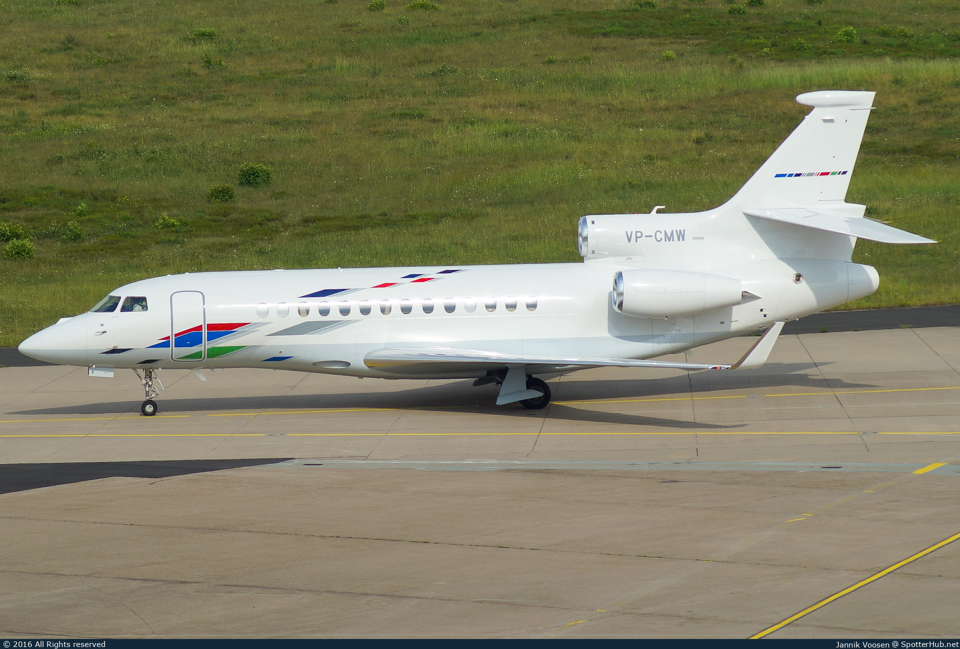 Photo of VP-CMW - Dassault Falcon 7X operated by Volkswagen AirService
