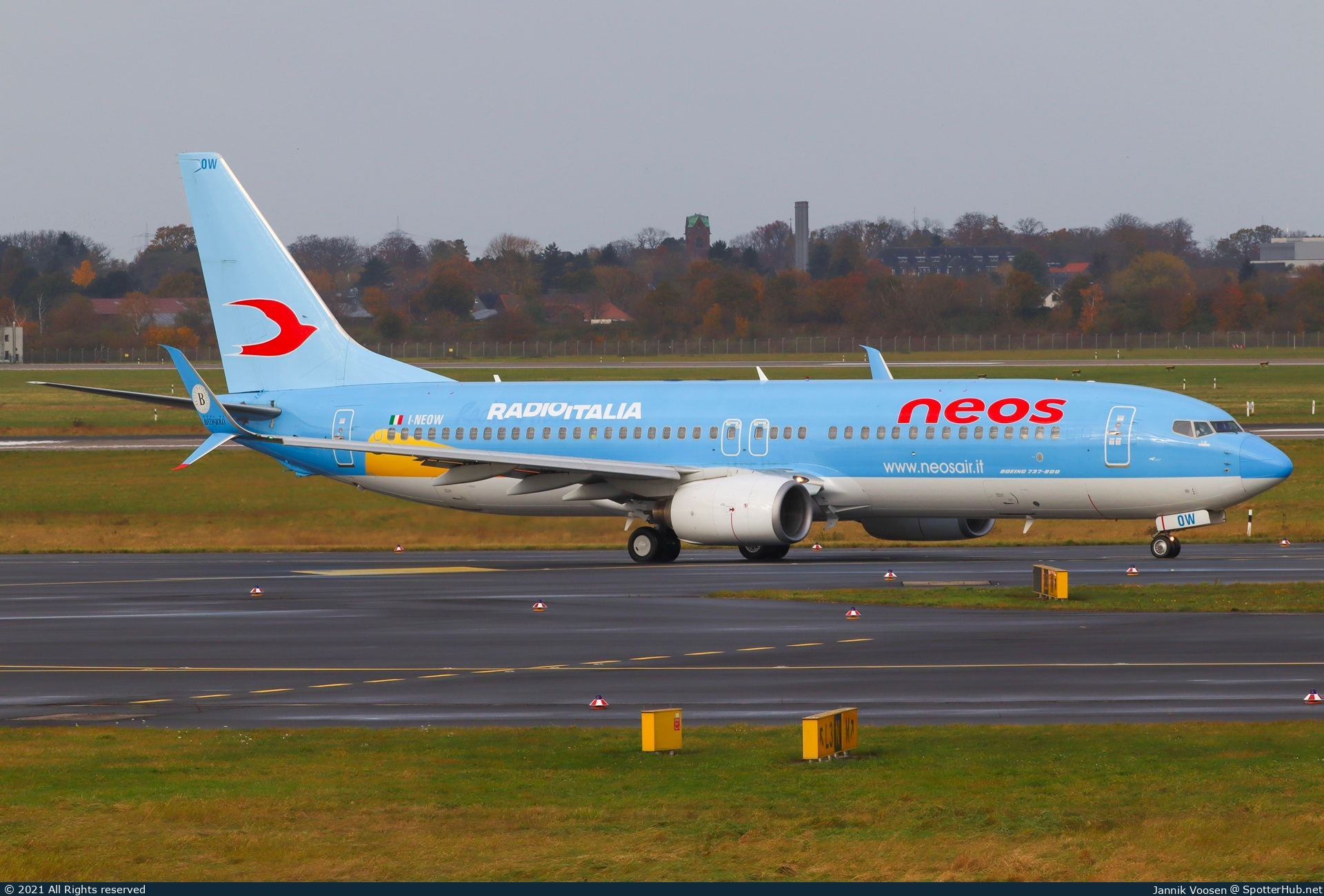 Photo of I-NEOW - Boeing 737-86N operated by Neos