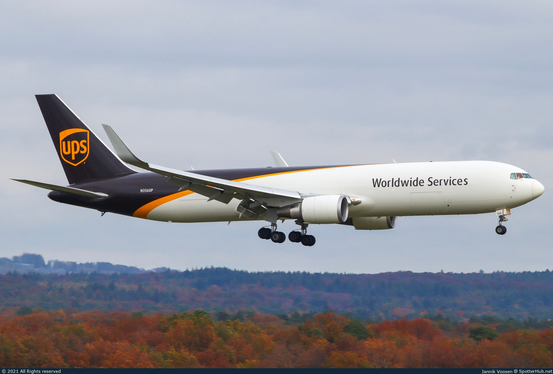 Photo of N356UP - Boeing 767-34AF operated by UPS United Parcel Service