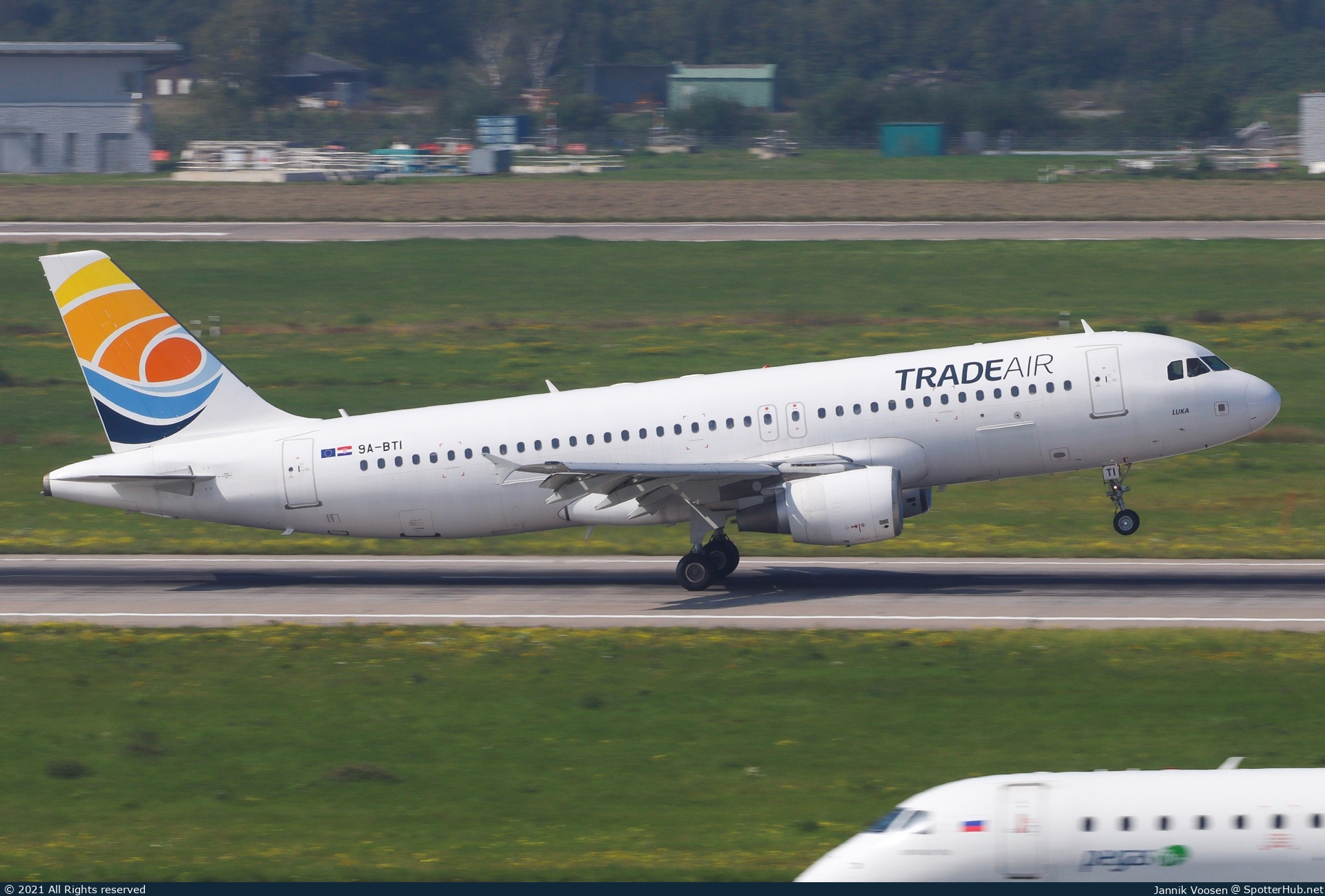 Photo of 9A-BTI - Airbus A320-214 operated by Trade Air