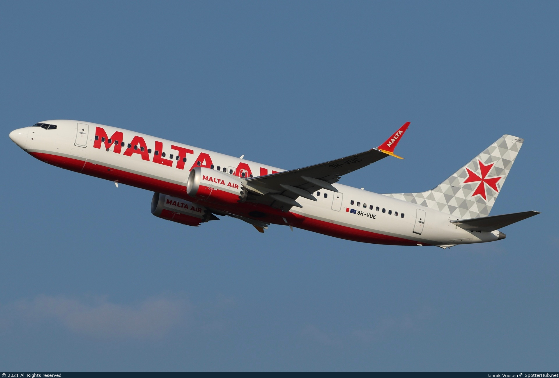 Photo of 9H-VUE - Boeing 737 MAX 8-200 operated by Malta Air