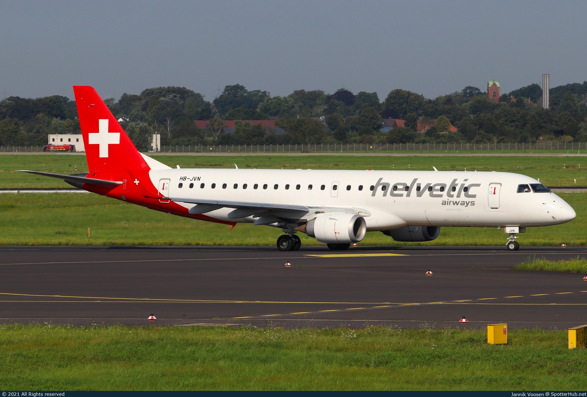 Photo of HB-JVN - Embraer ERJ-190LR operated by Helvetic Airways