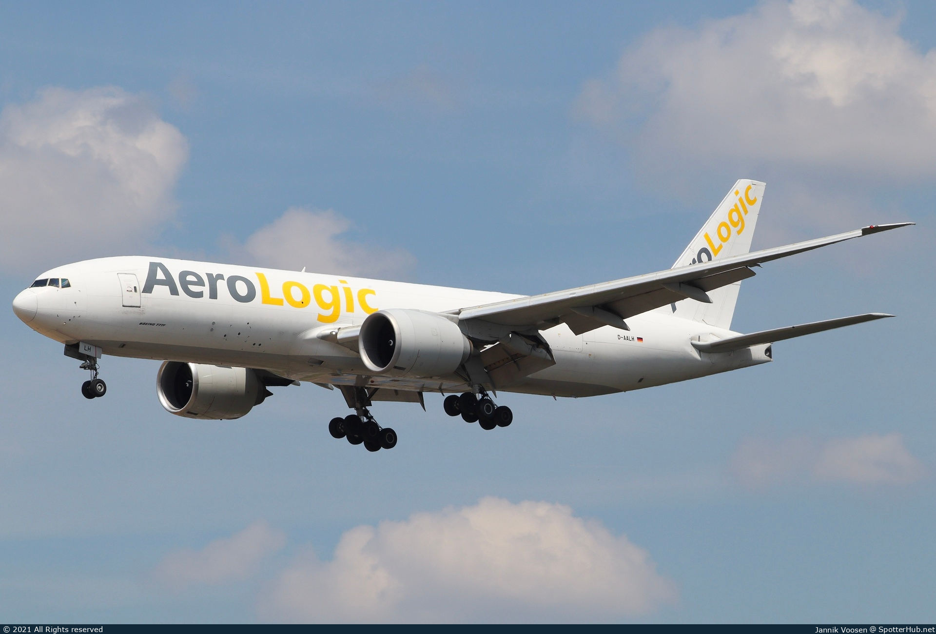 Photo of D-AALH - Boeing 777-FZN operated by AeroLogic
