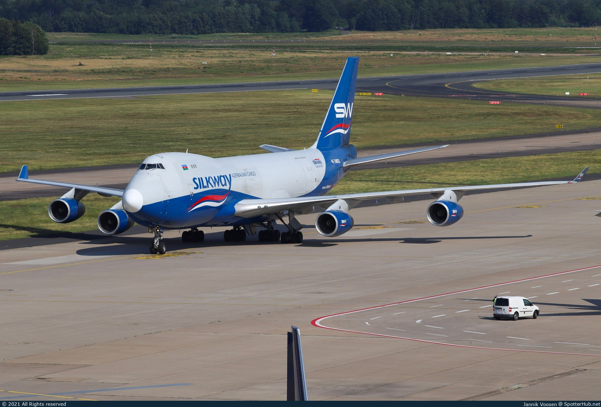 Photo of 4K-SW800 - Boeing 747-4R7F operated by Silk Way West Airlines