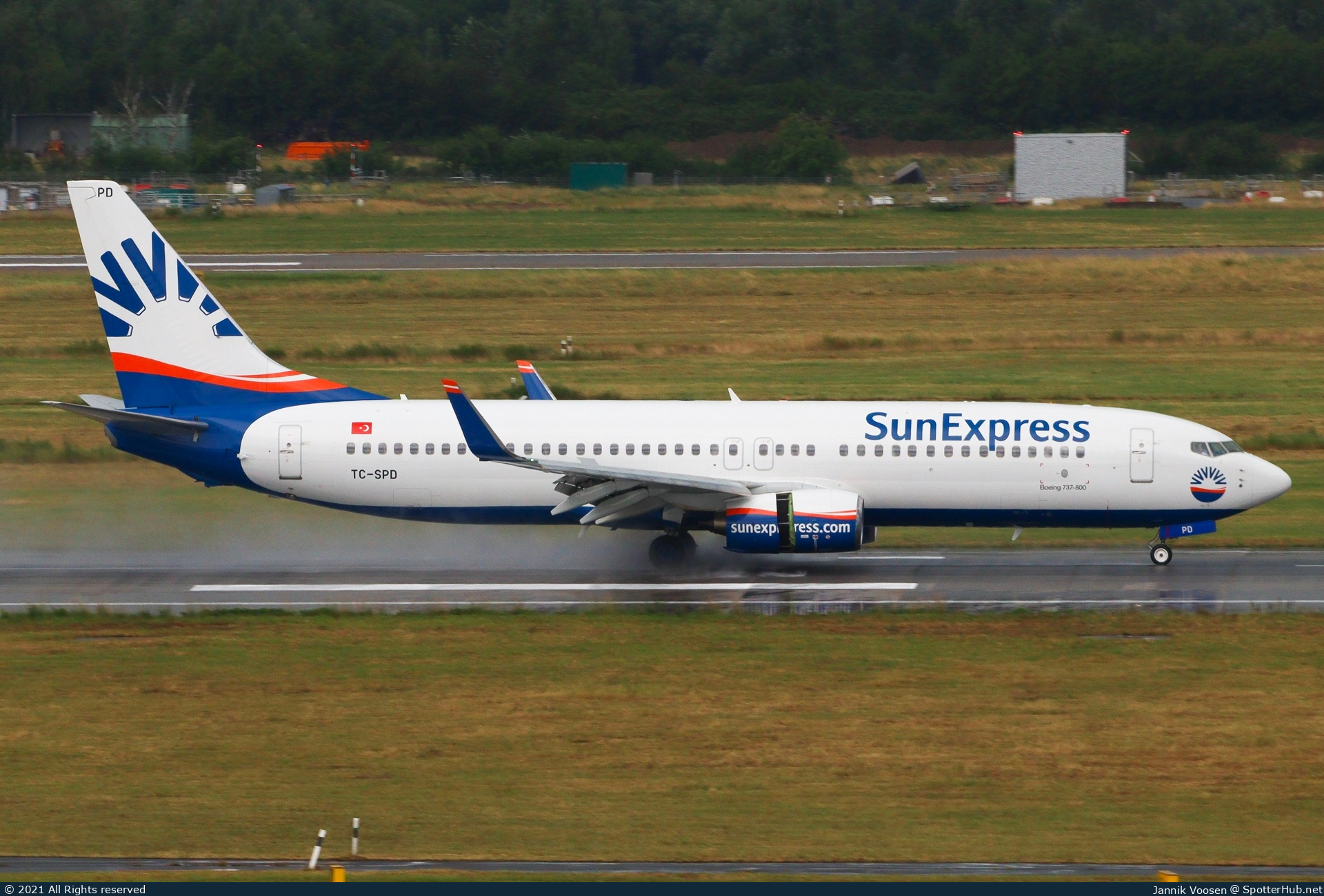 Photo of TC-SPD - Boeing 737-8AS operated by SunExpress