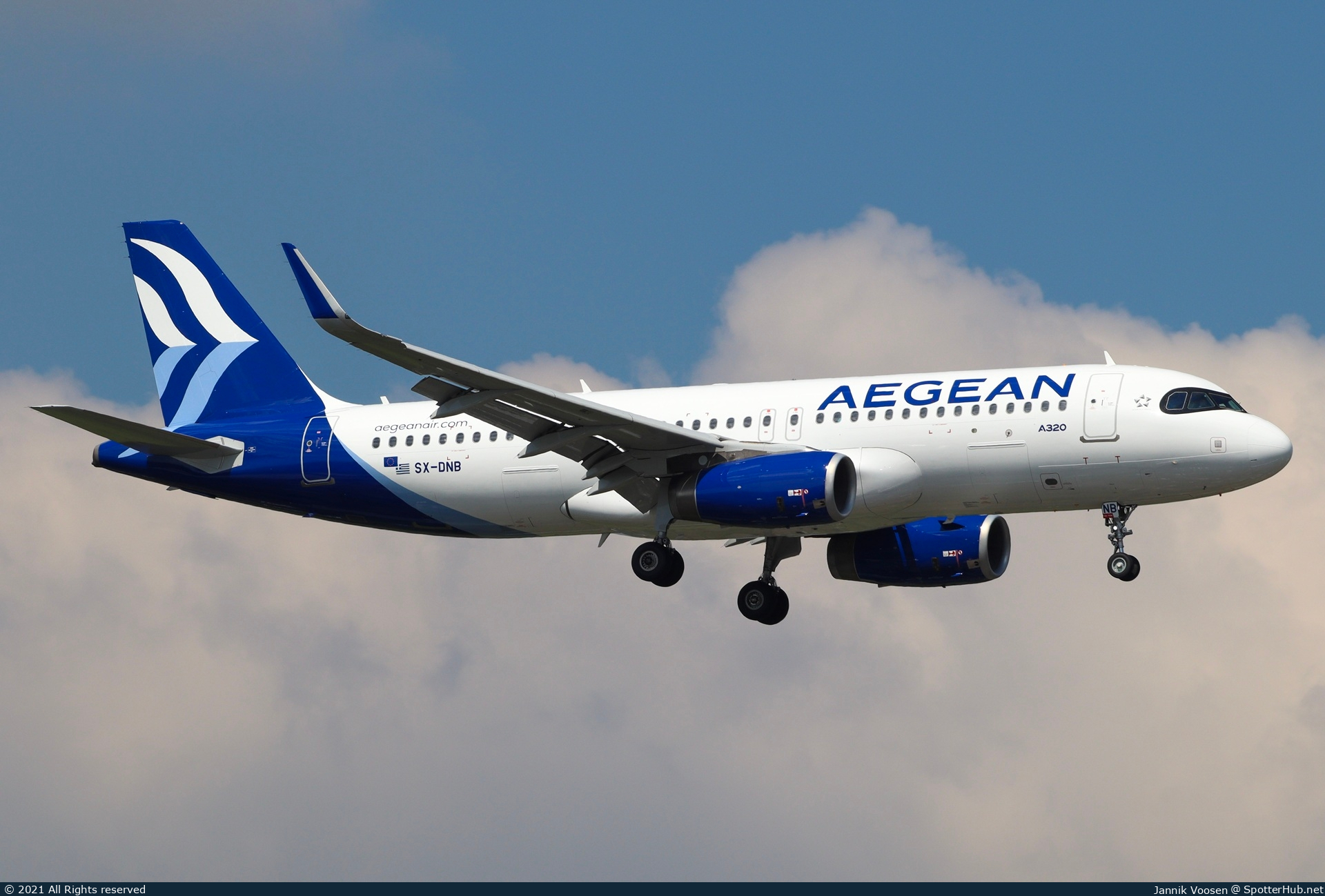 Photo of SX-DNB - Airbus A320-232 operated by Aegean Airlines