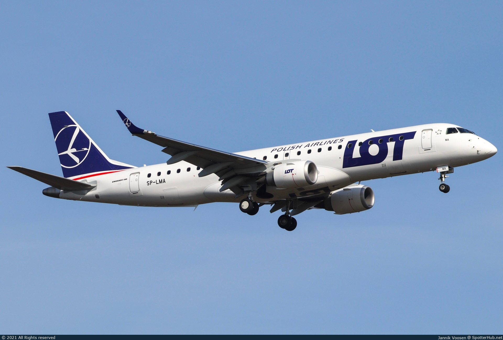 Photo of SP-LMA - Embraer ERJ-190STD operated by LOT Polish Airlines