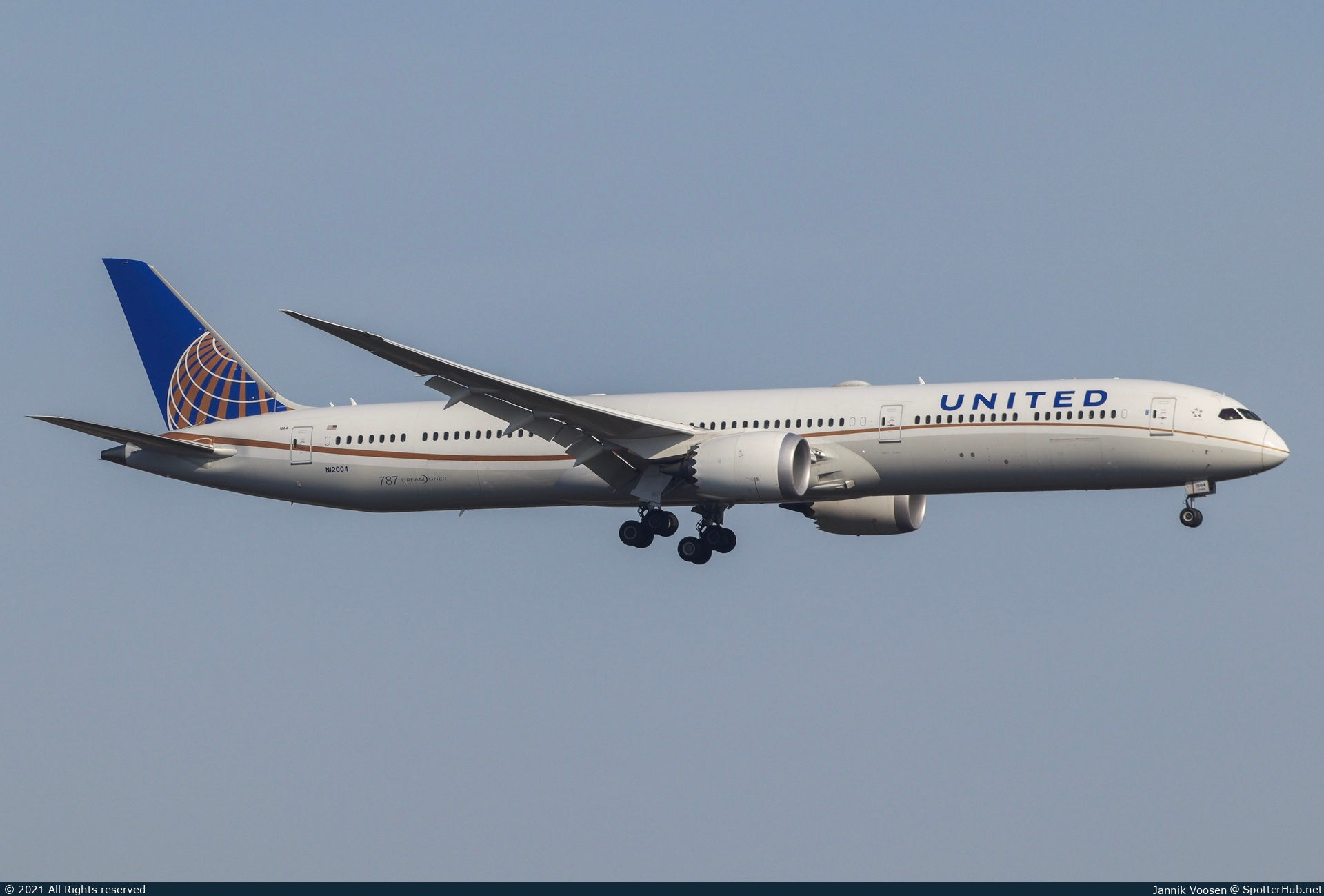 Photo of N12004 - Boeing 787-10 Dreamliner operated by United Airlines