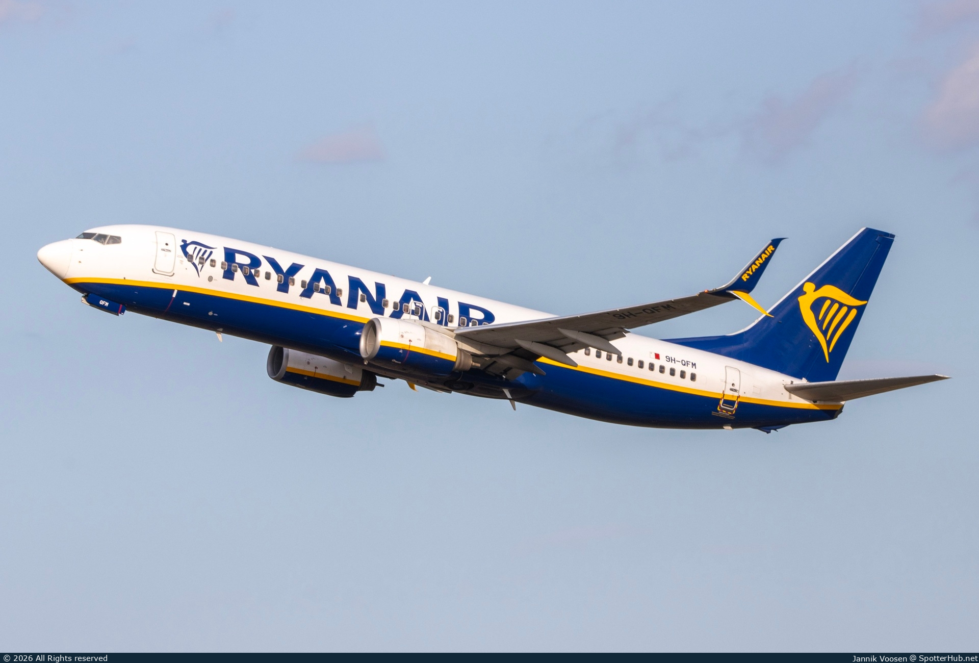 Photo of 9H-QFM - Boeing 737-8AS operated by Ryanair (opb Malta Air)