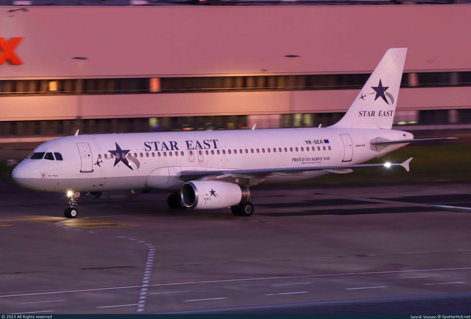 Photo of YR-SEA - Airbus A320-231 operated by Star East Airlines