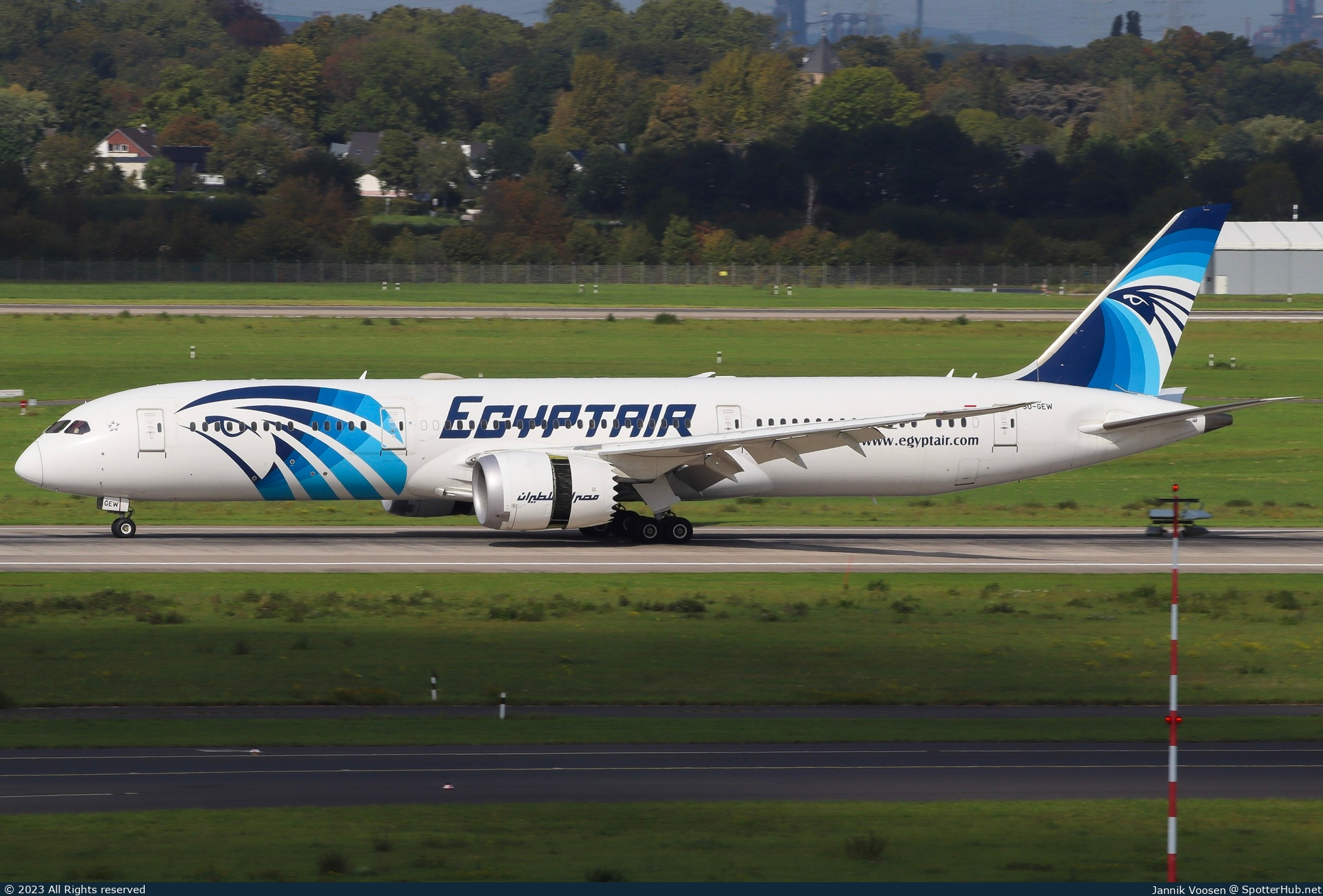 Photo of SU-GEW - Boeing 787-9 Dreamliner operated by Egyptair