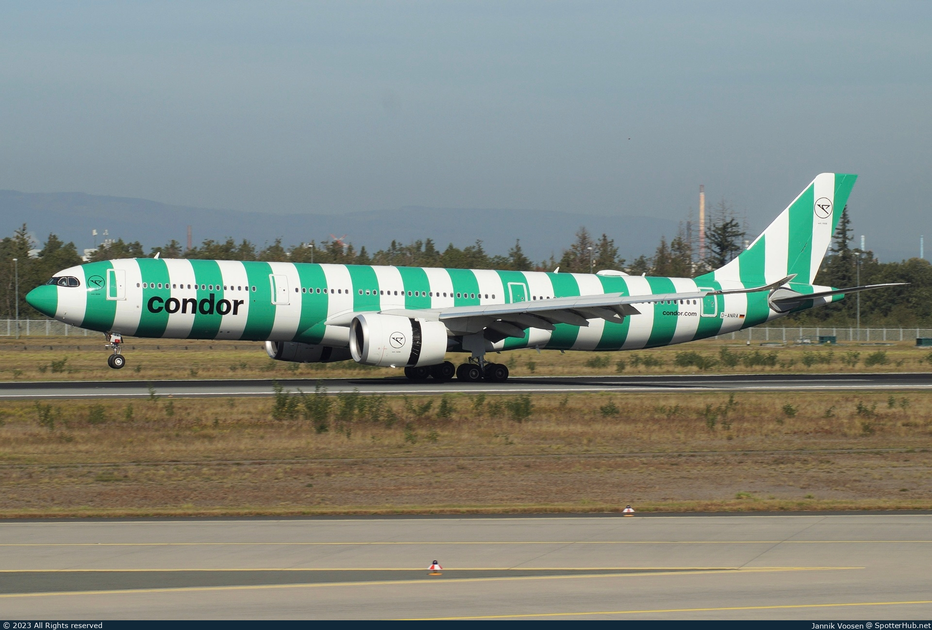 Photo of D-ANRA - Airbus A330-941 operated by Condor