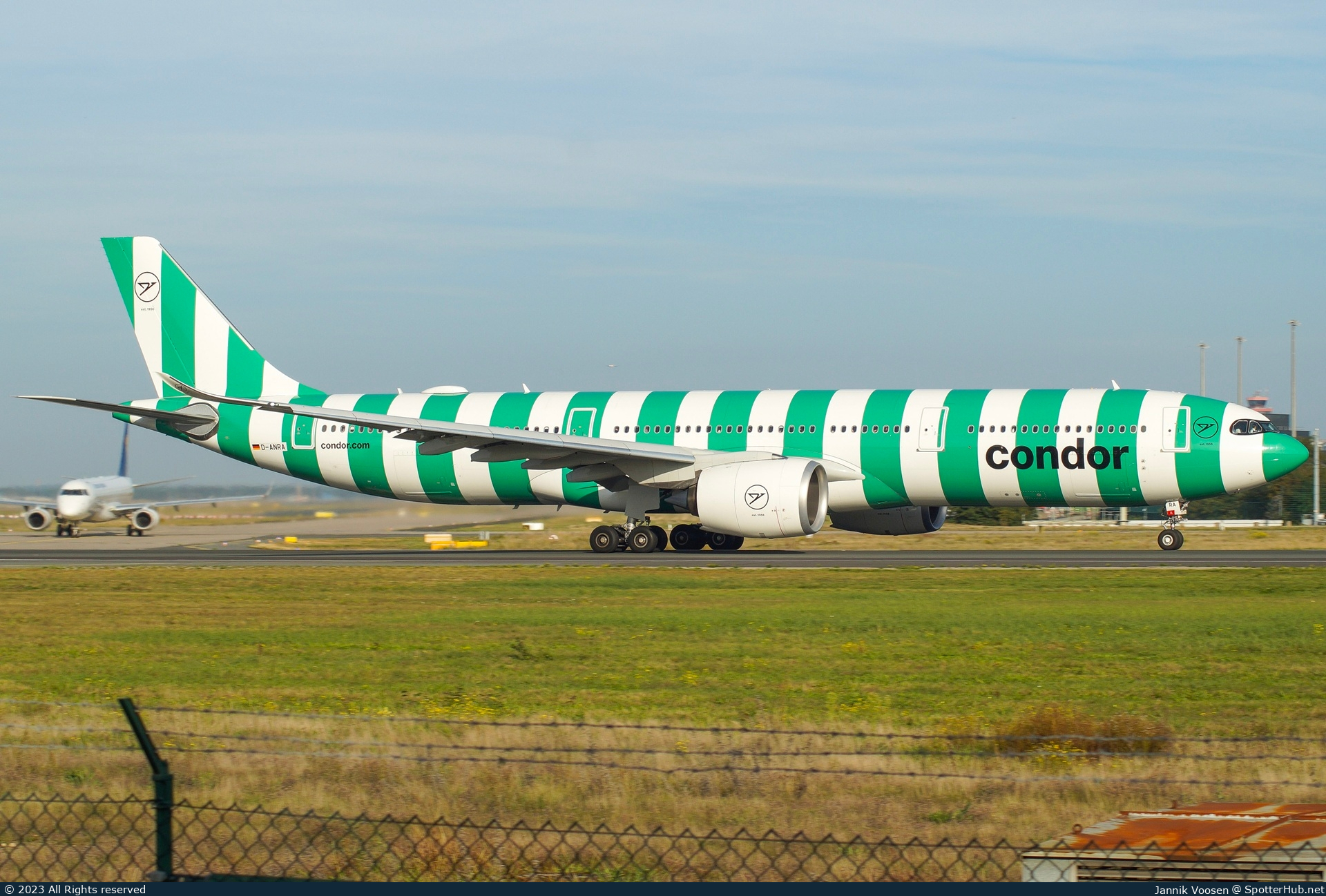Photo of D-ANRA - Airbus A330-941 operated by Condor