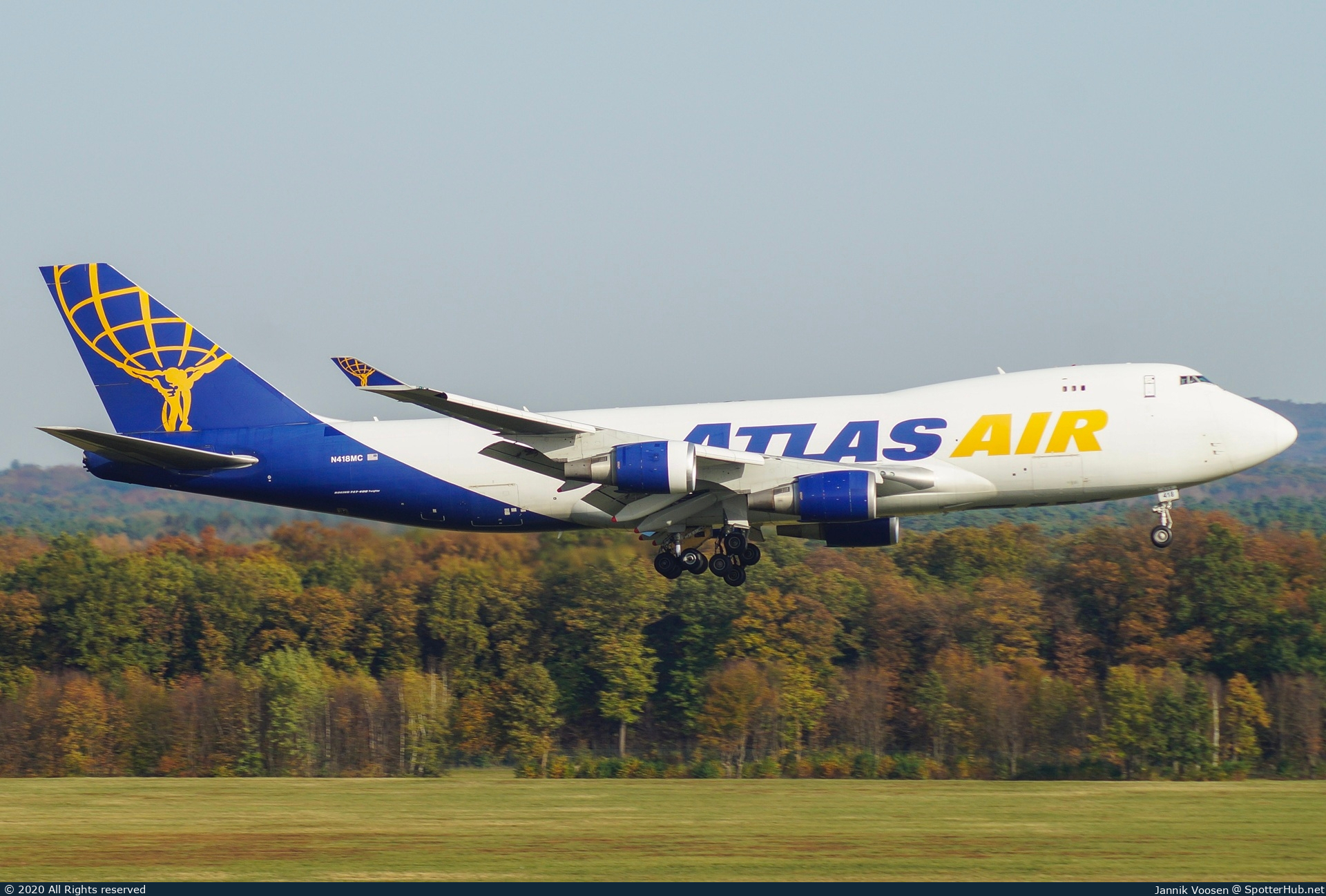 Photo of N418MC - Boeing 747-47UF operated by Atlas Air