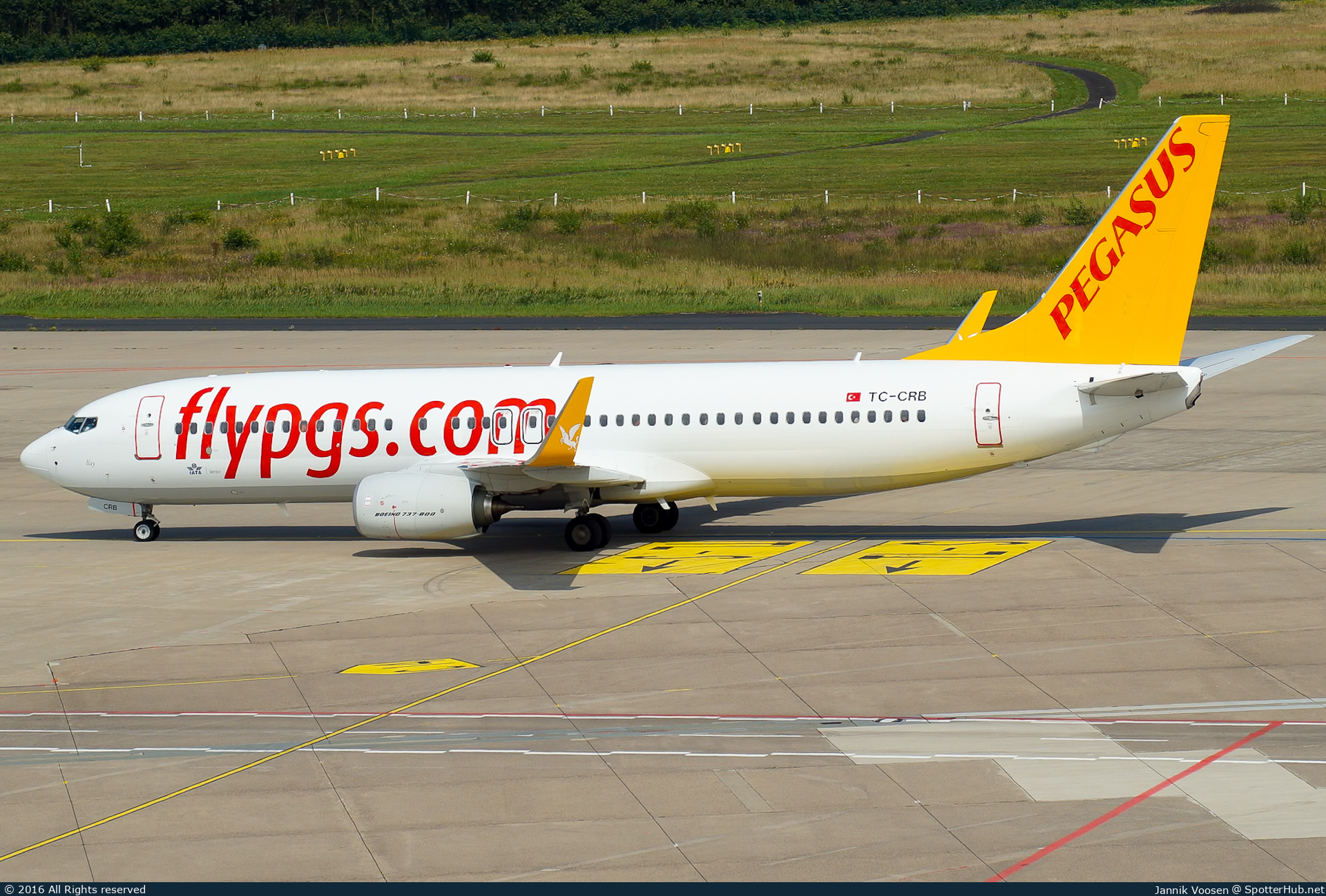 Photo of TC-CRB - Boeing 737-8AL operated by Pegasus Airlines