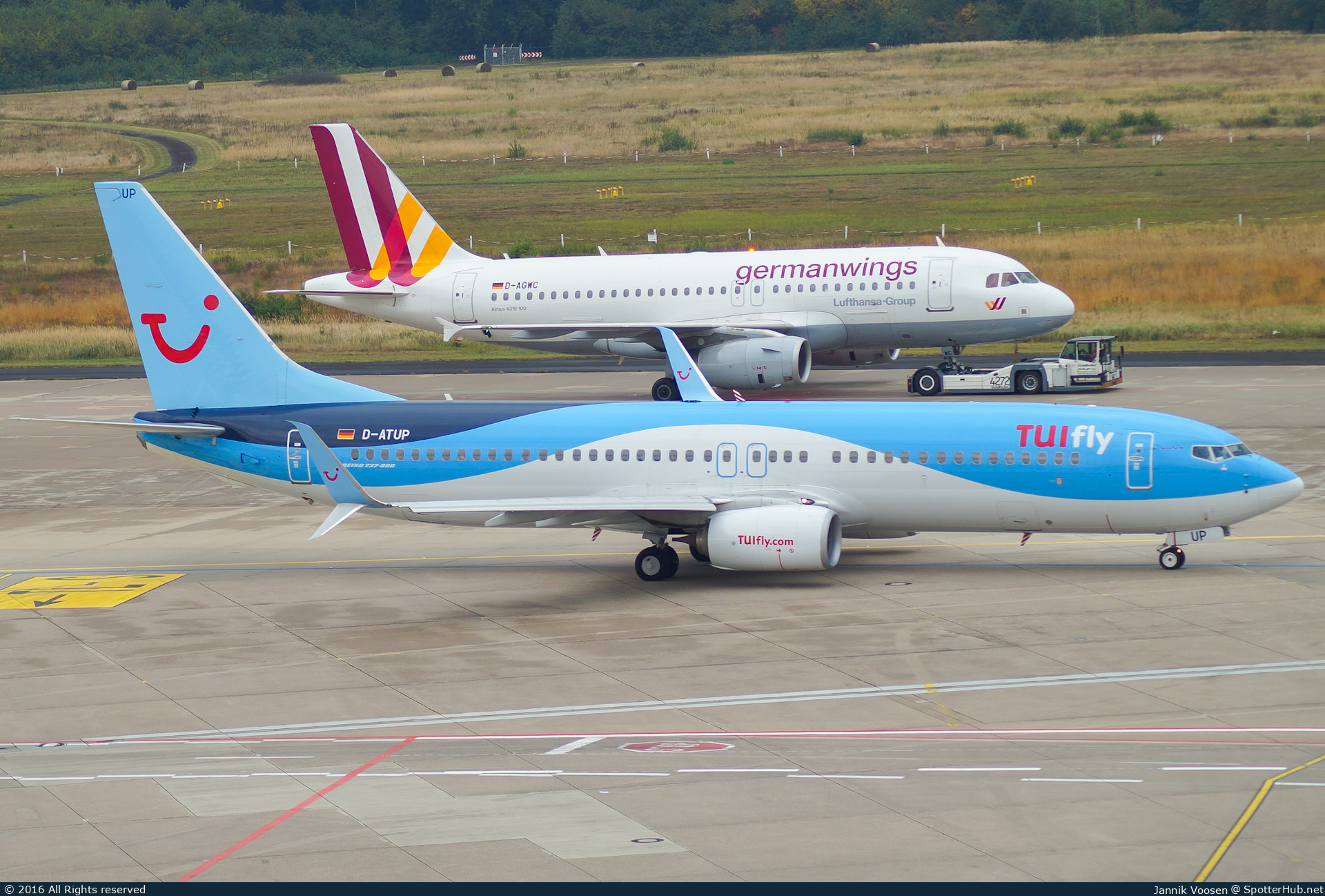 Photo of D-ATUP - Boeing 737-8K5 operated by TUIfly