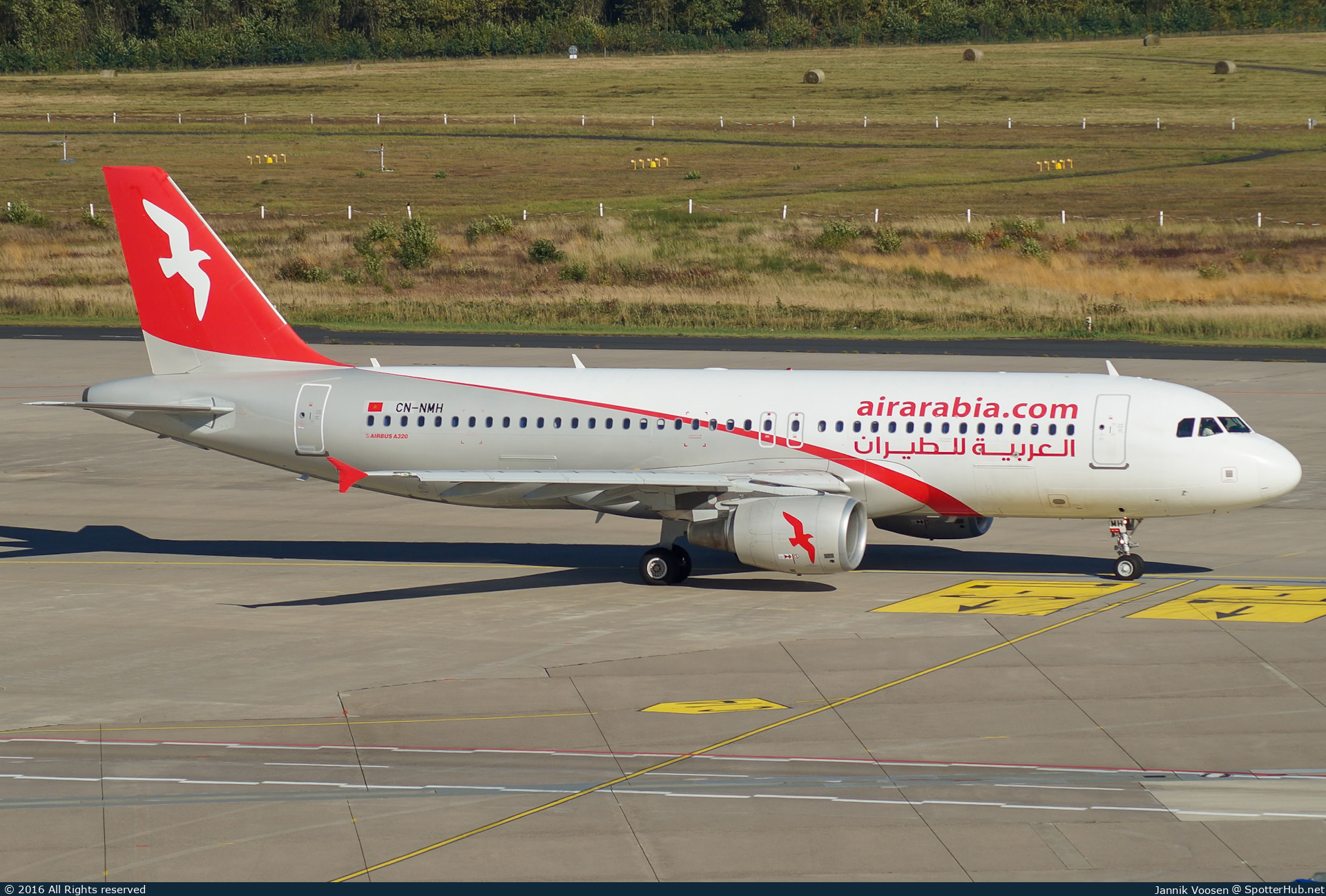 Photo of CN-NMH - Airbus A320-214 operated by Air Arabia Maroc